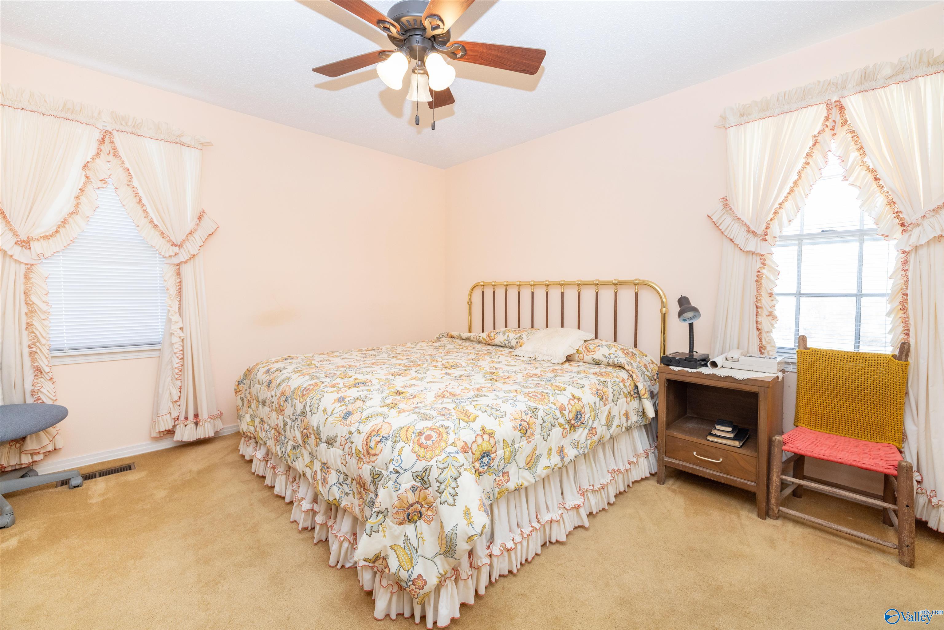 900 County Highway 35