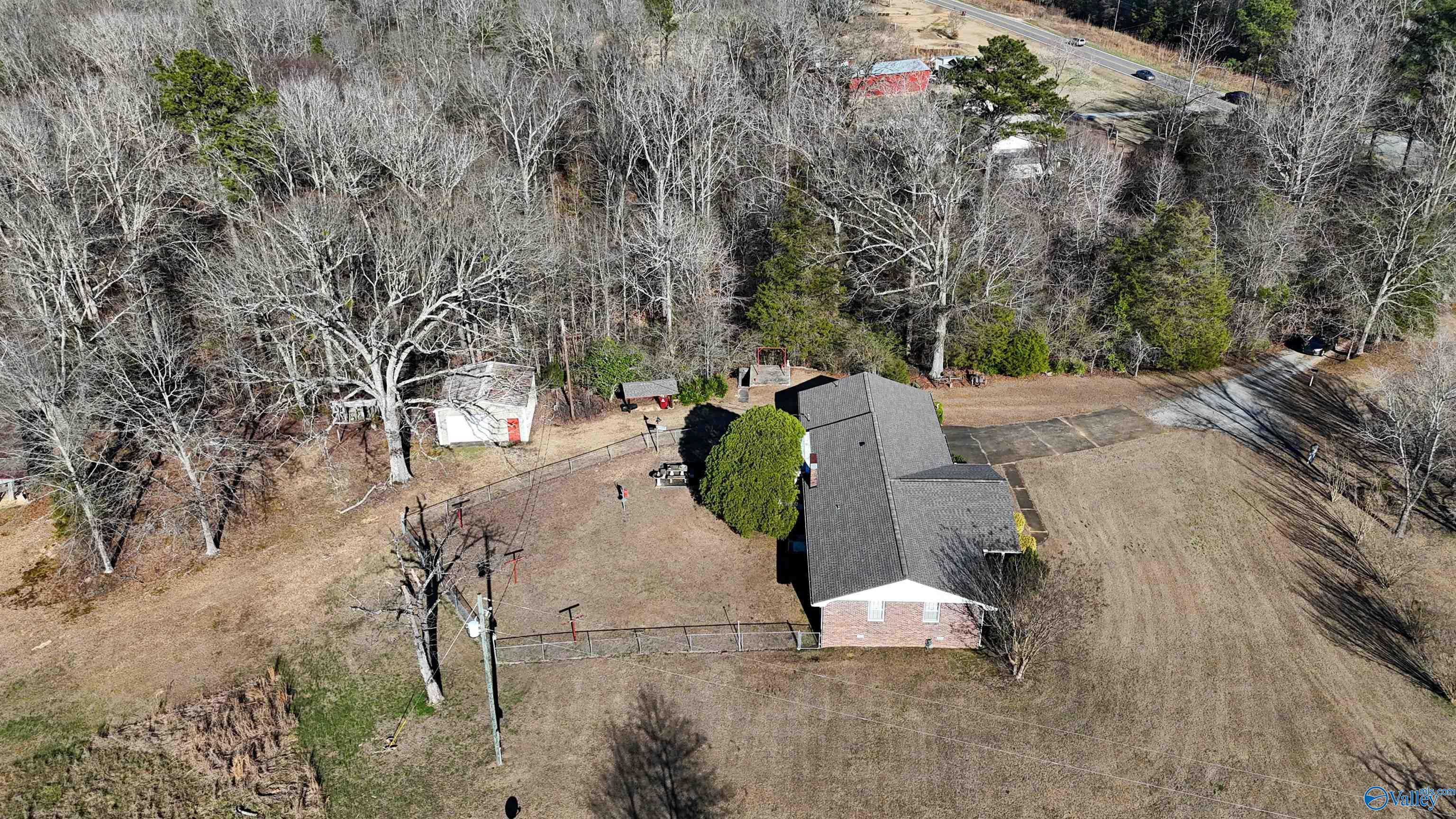 900 County Highway 35