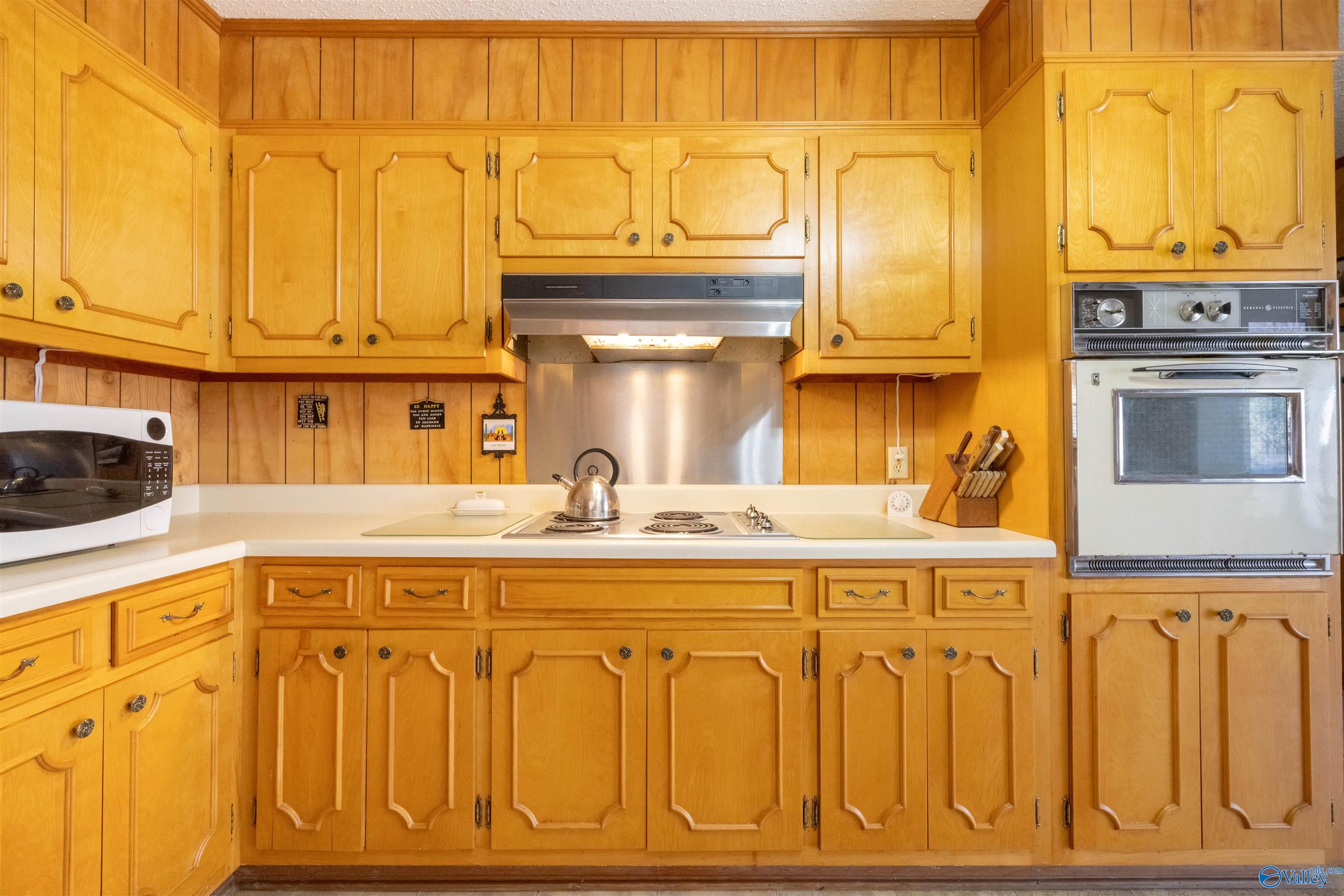 900 County Highway 35