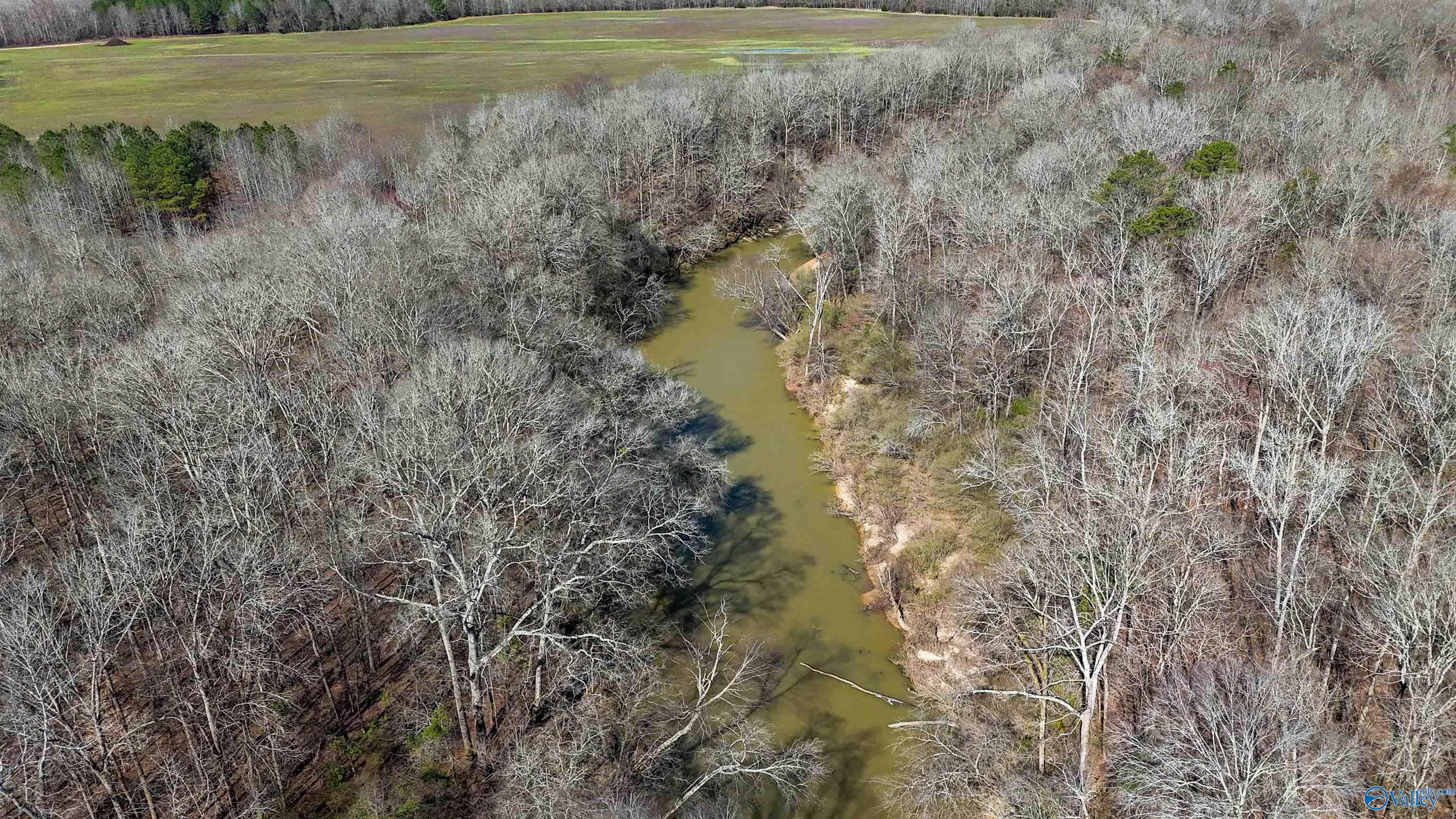 900 County Highway 35