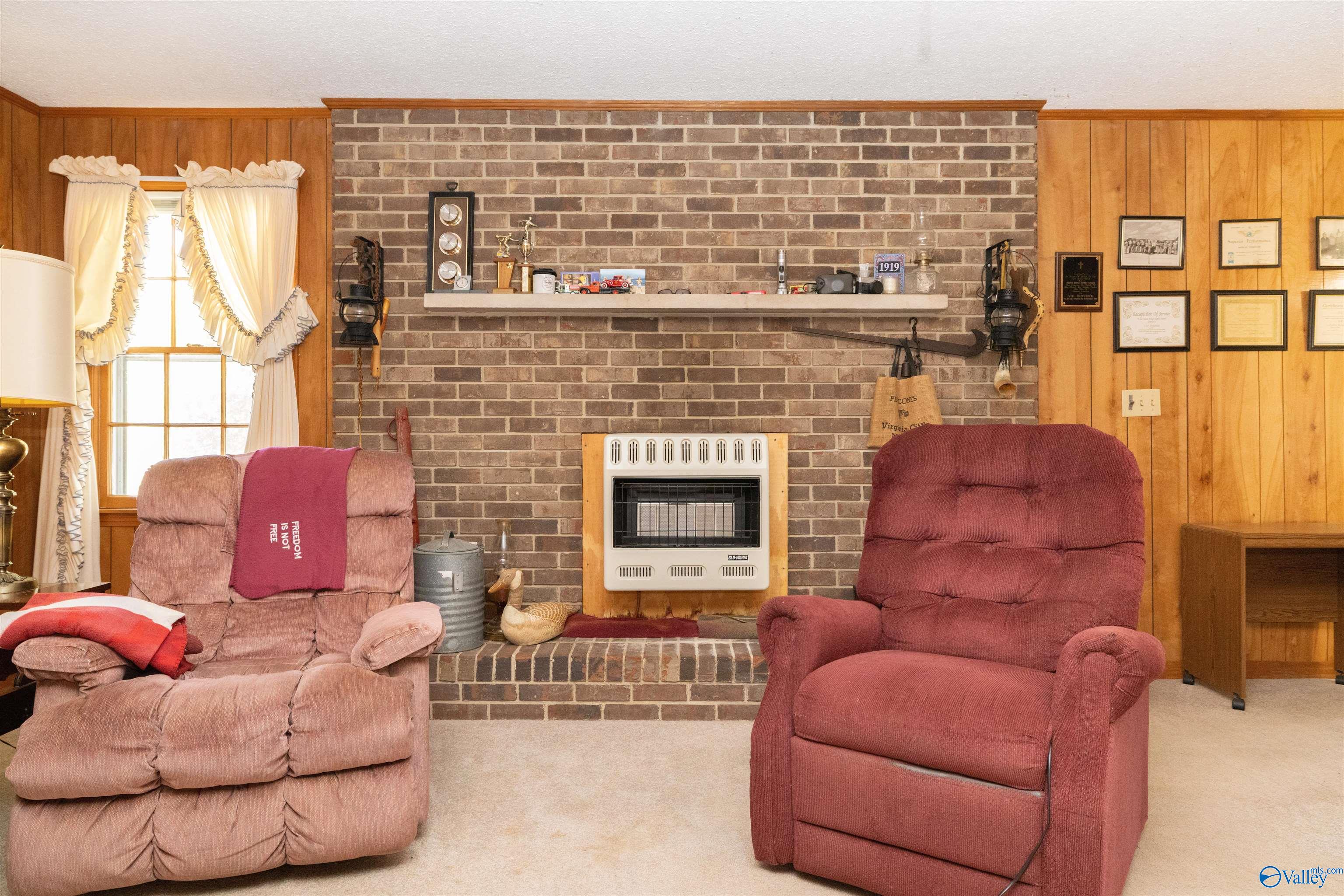 900 County Highway 35