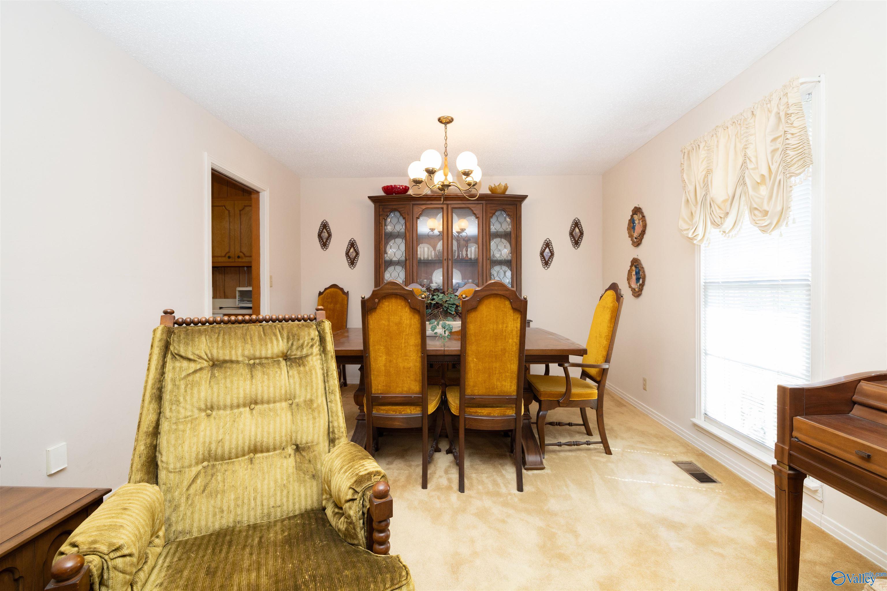 900 County Highway 35