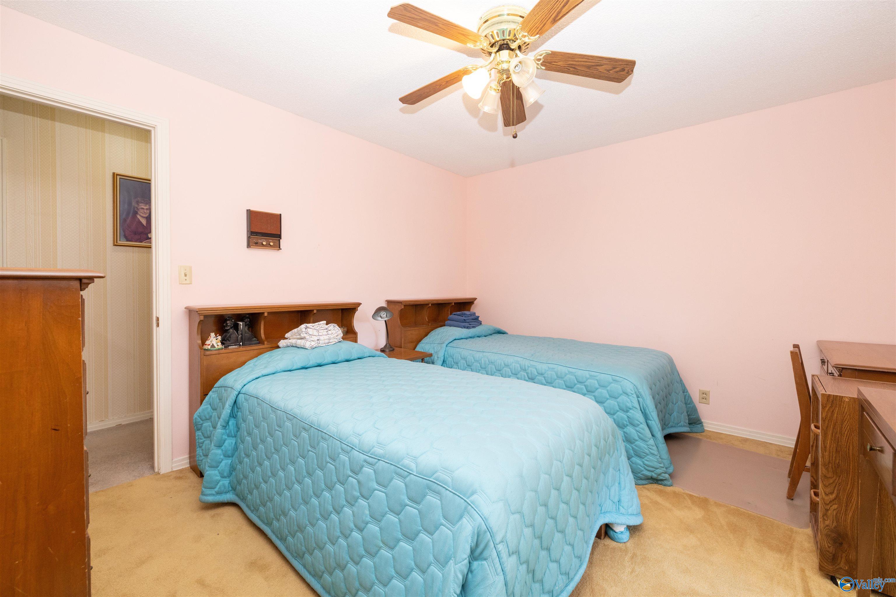 900 County Highway 35