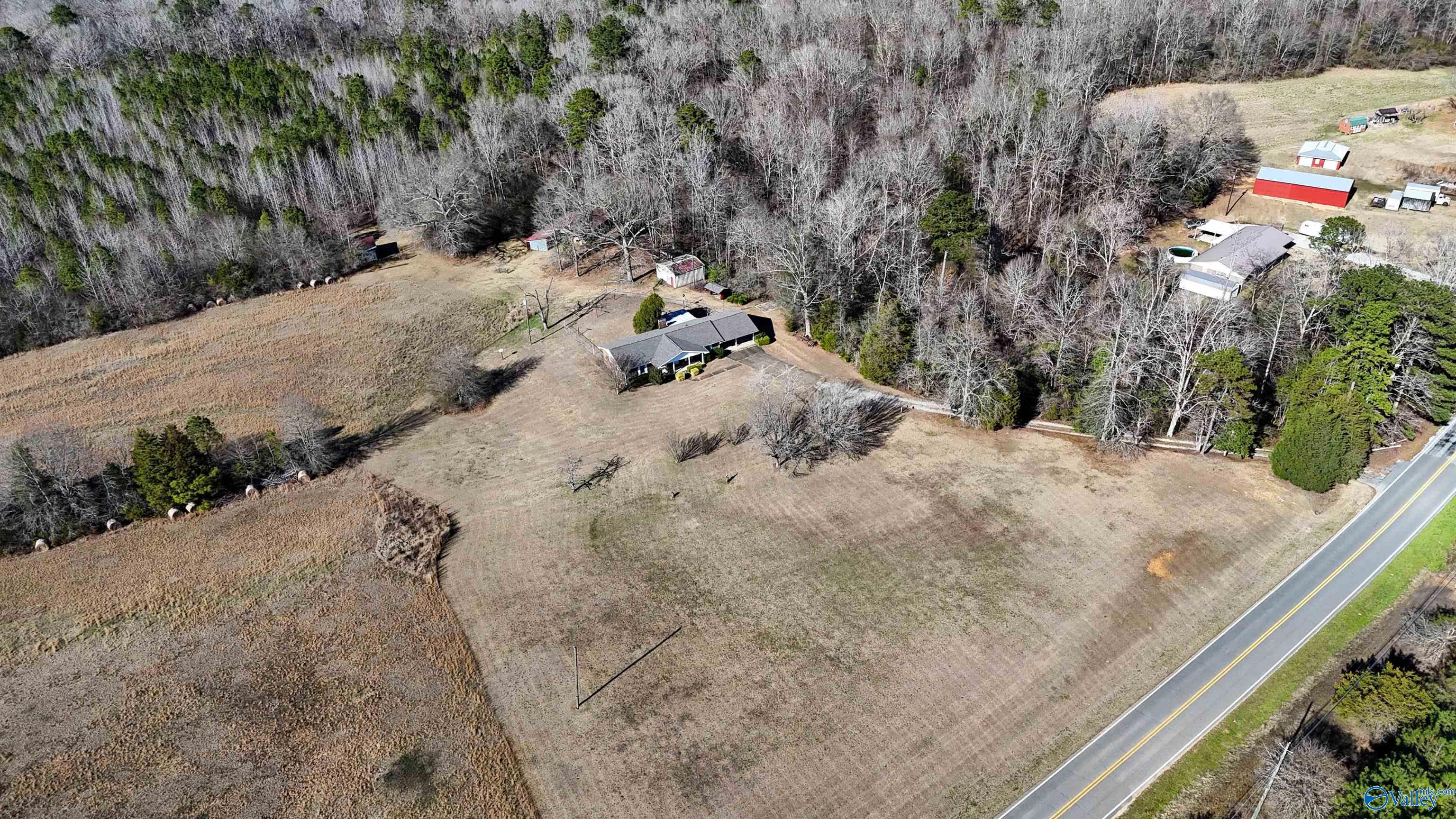 900 County Highway 35