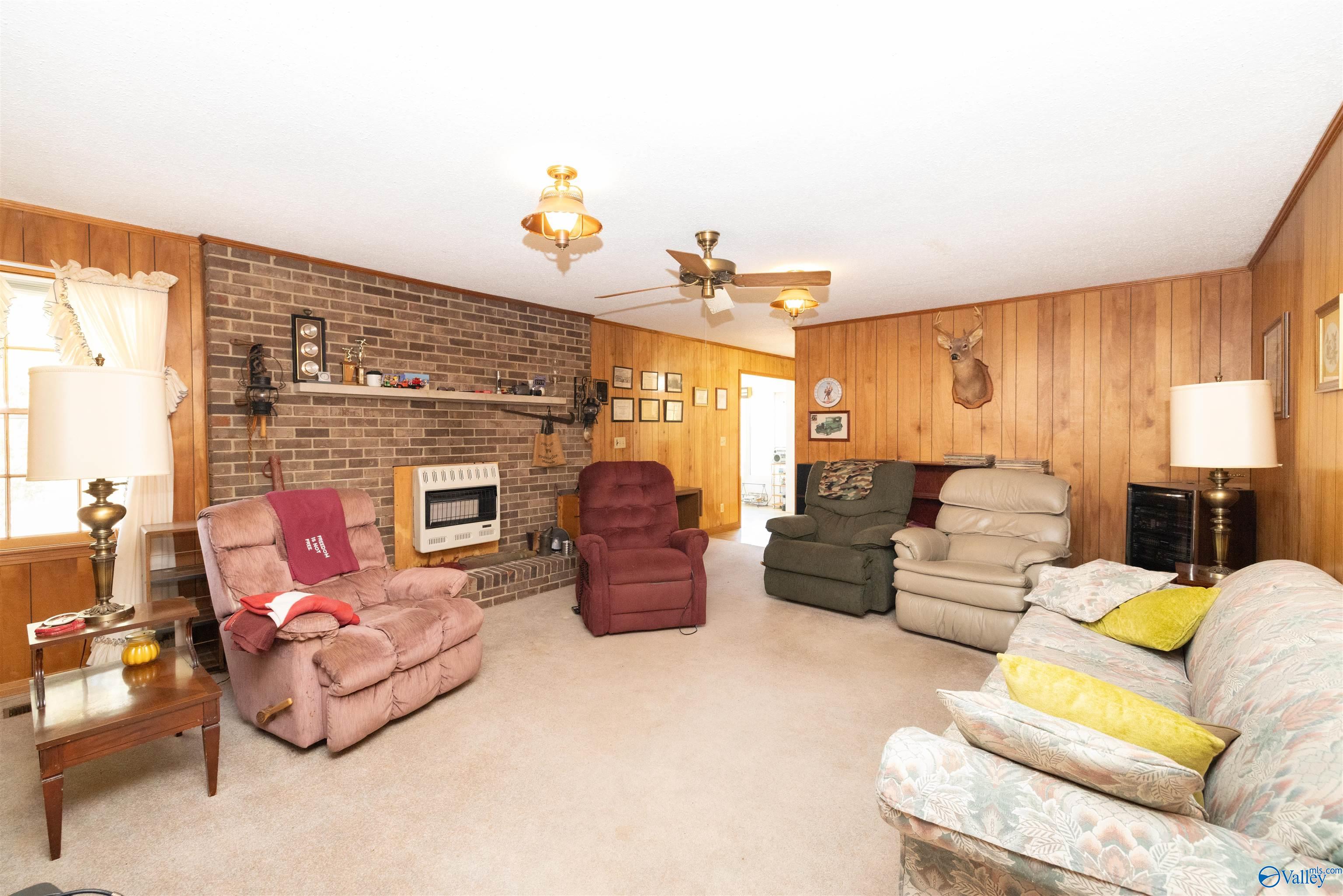 900 County Highway 35