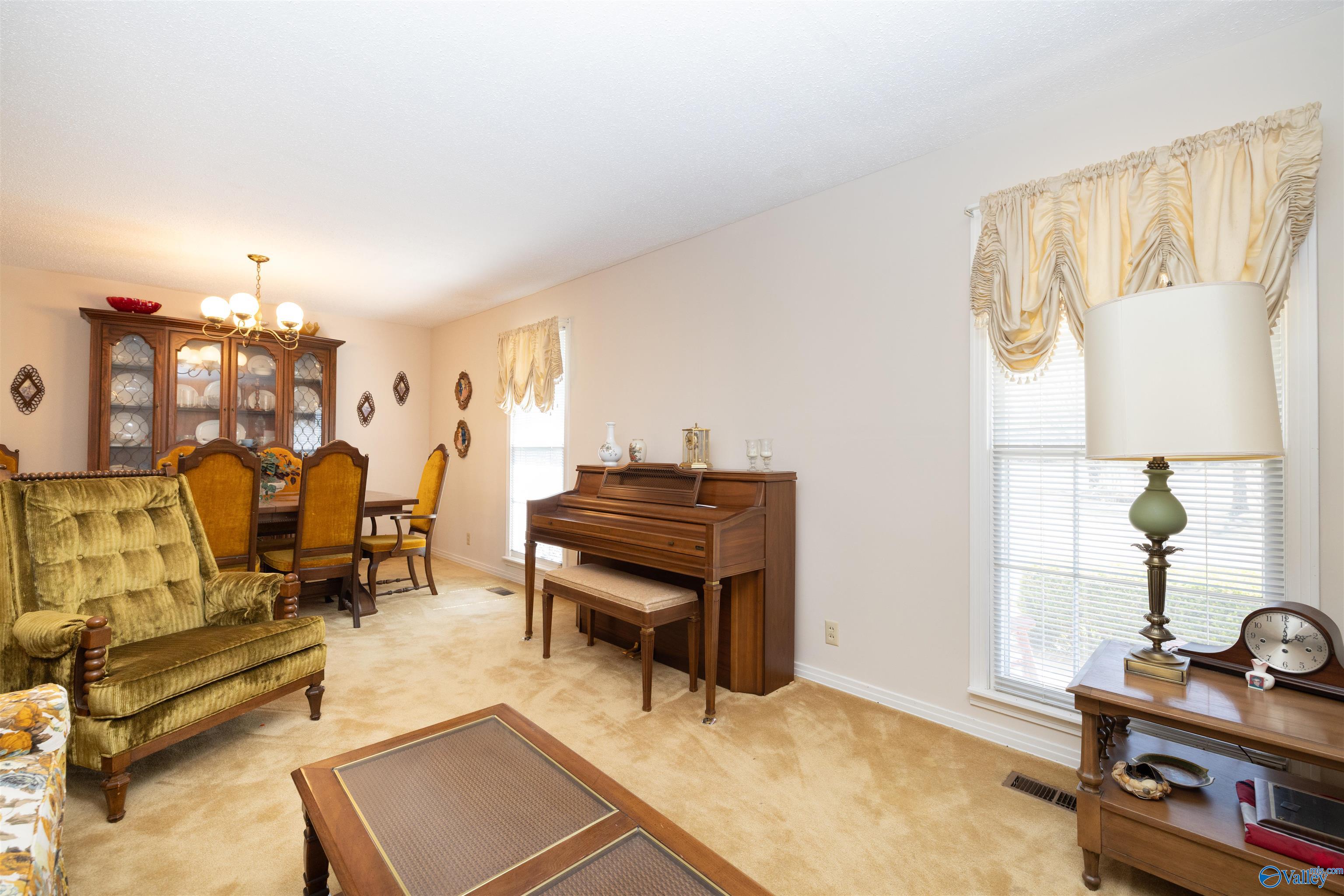 900 County Highway 35