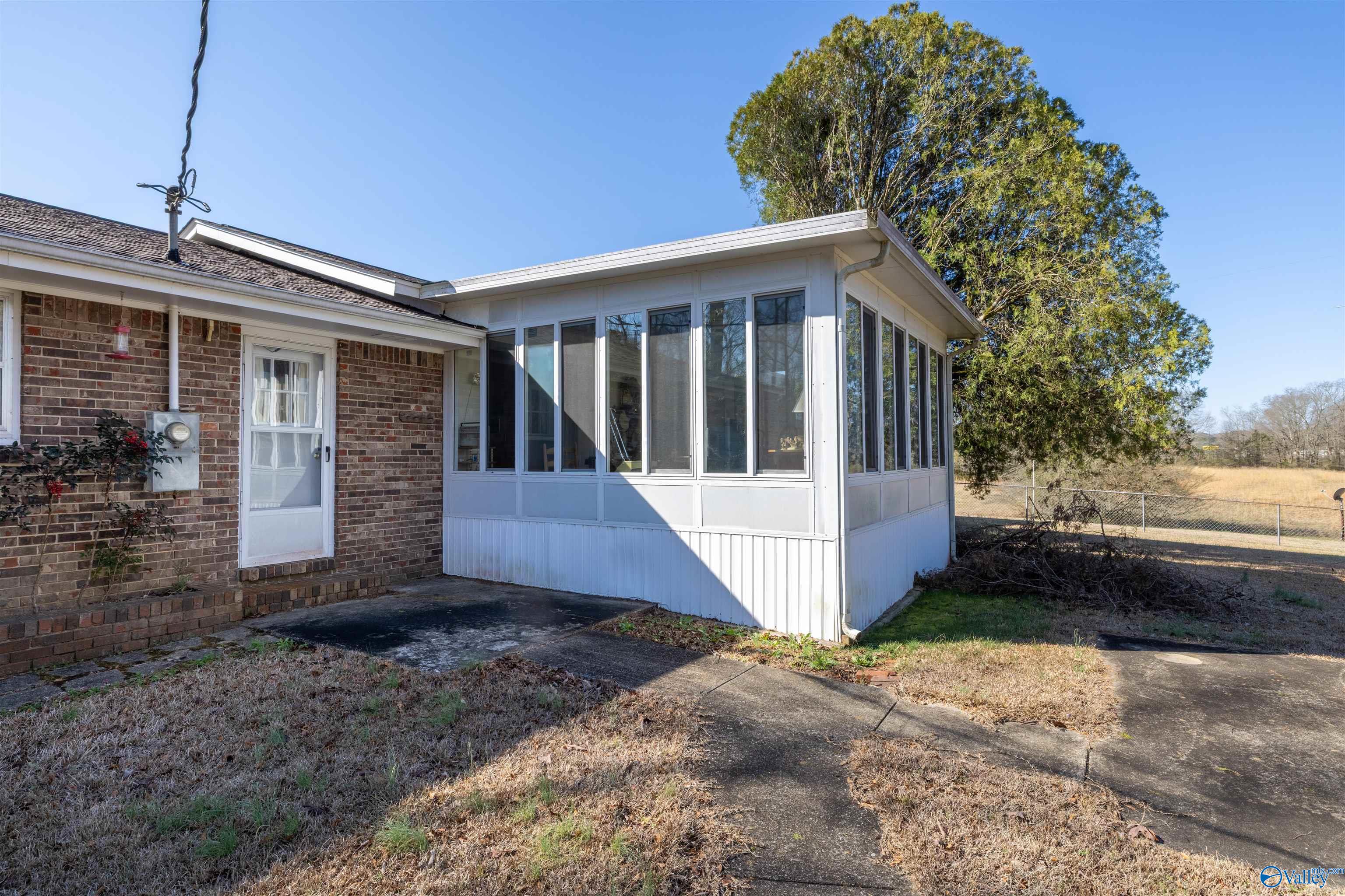 900 County Highway 35