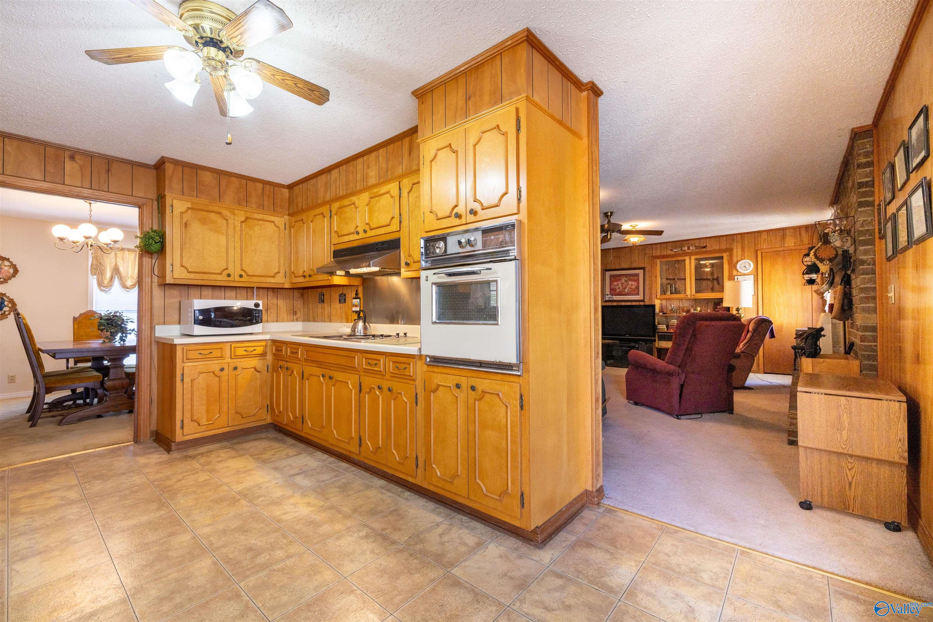 900 County Highway 35