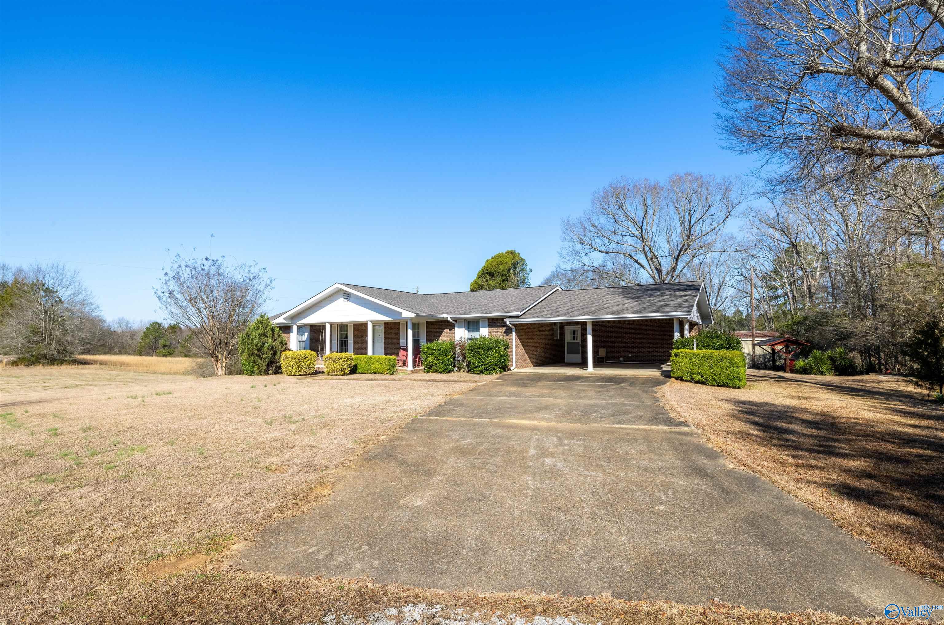 900 County Highway 35