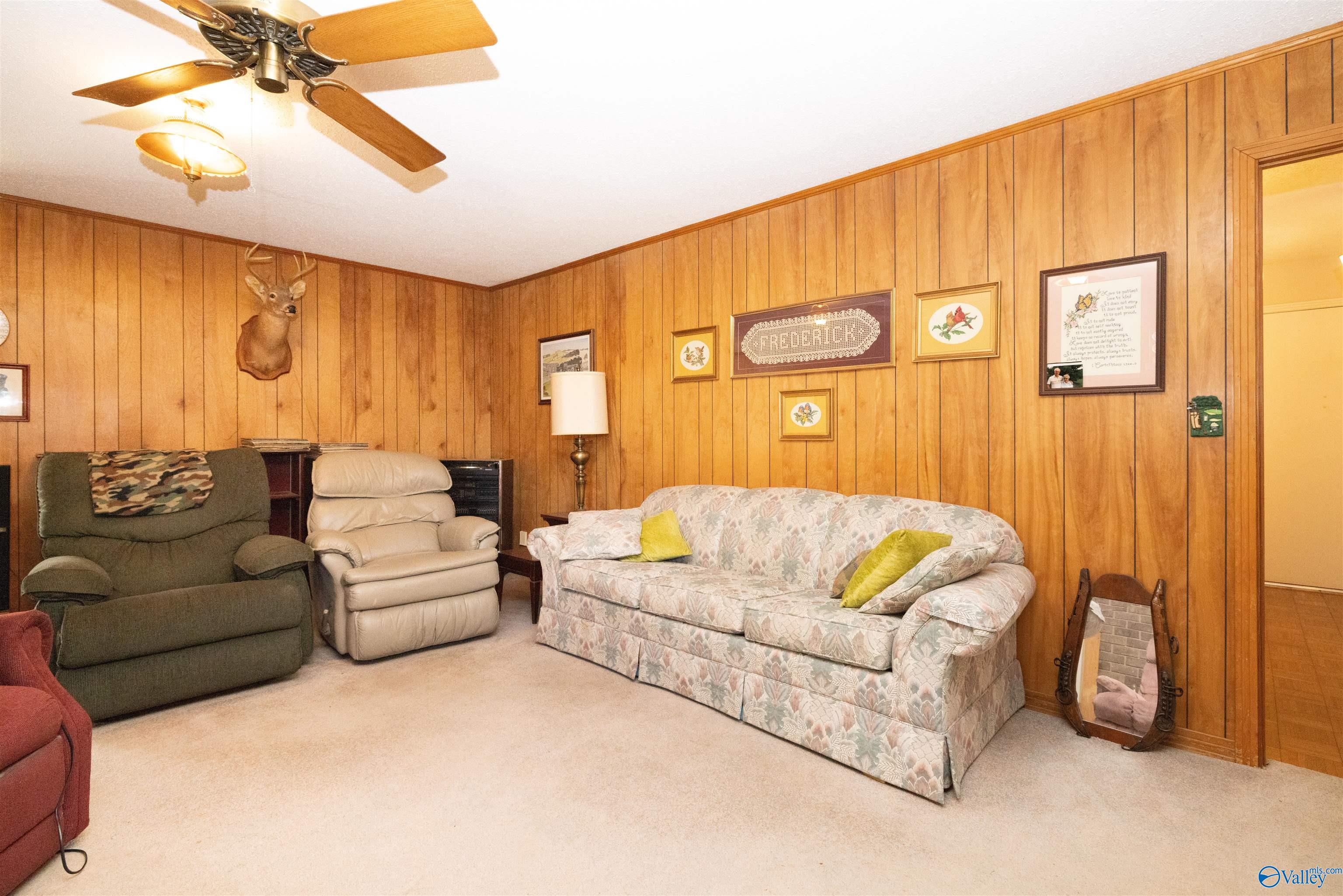 900 County Highway 35