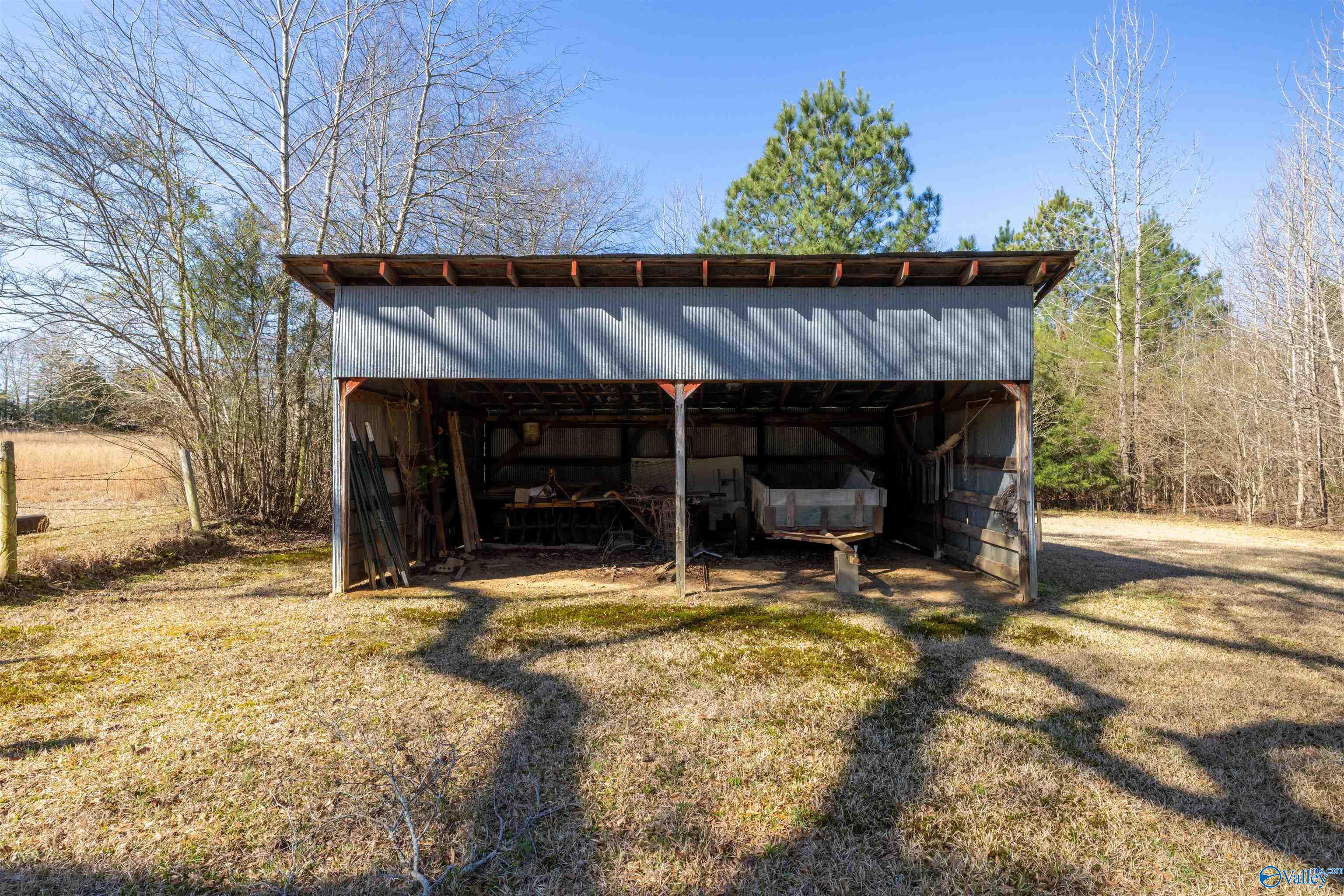 900 County Highway 35