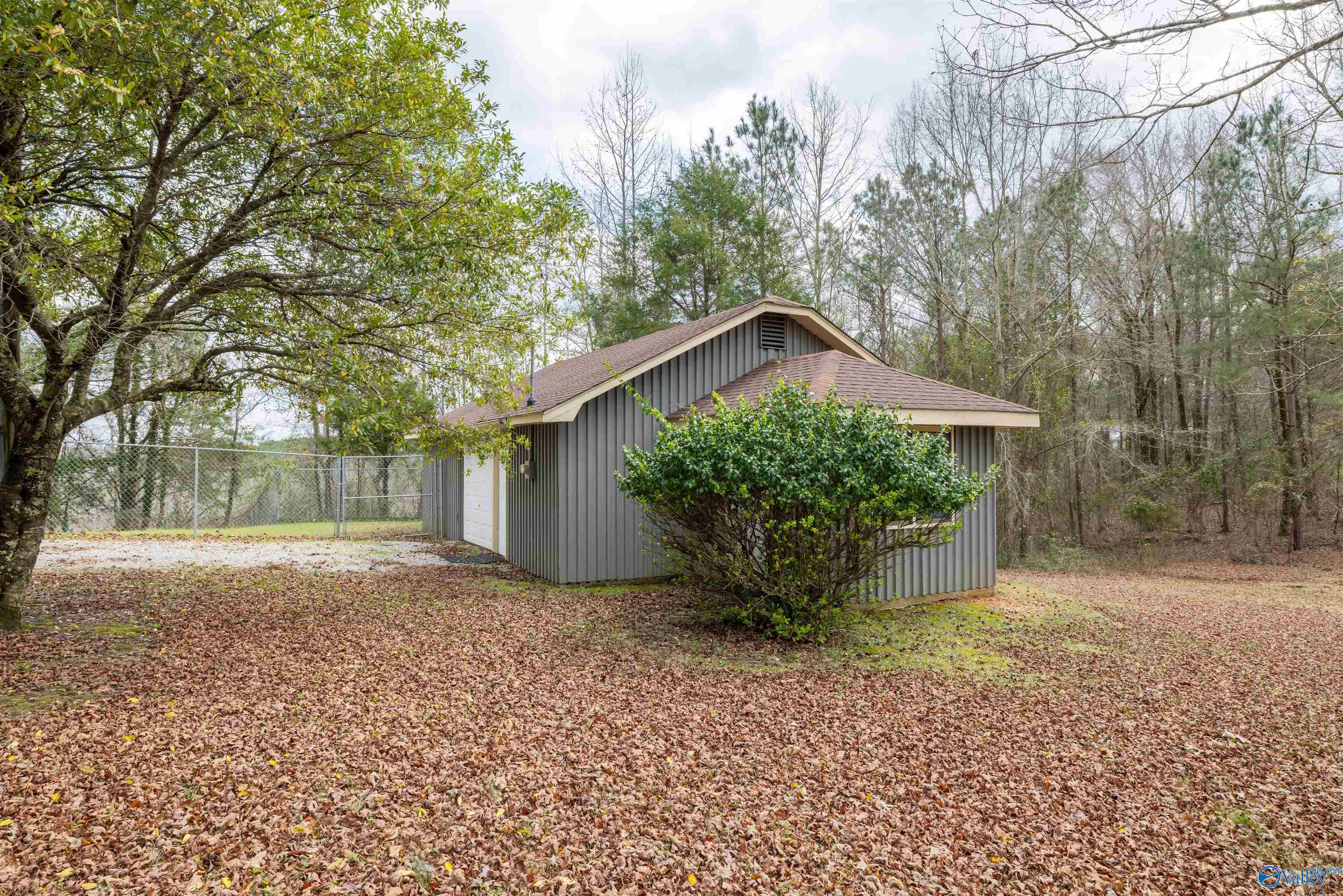 1190 Grandview Drive