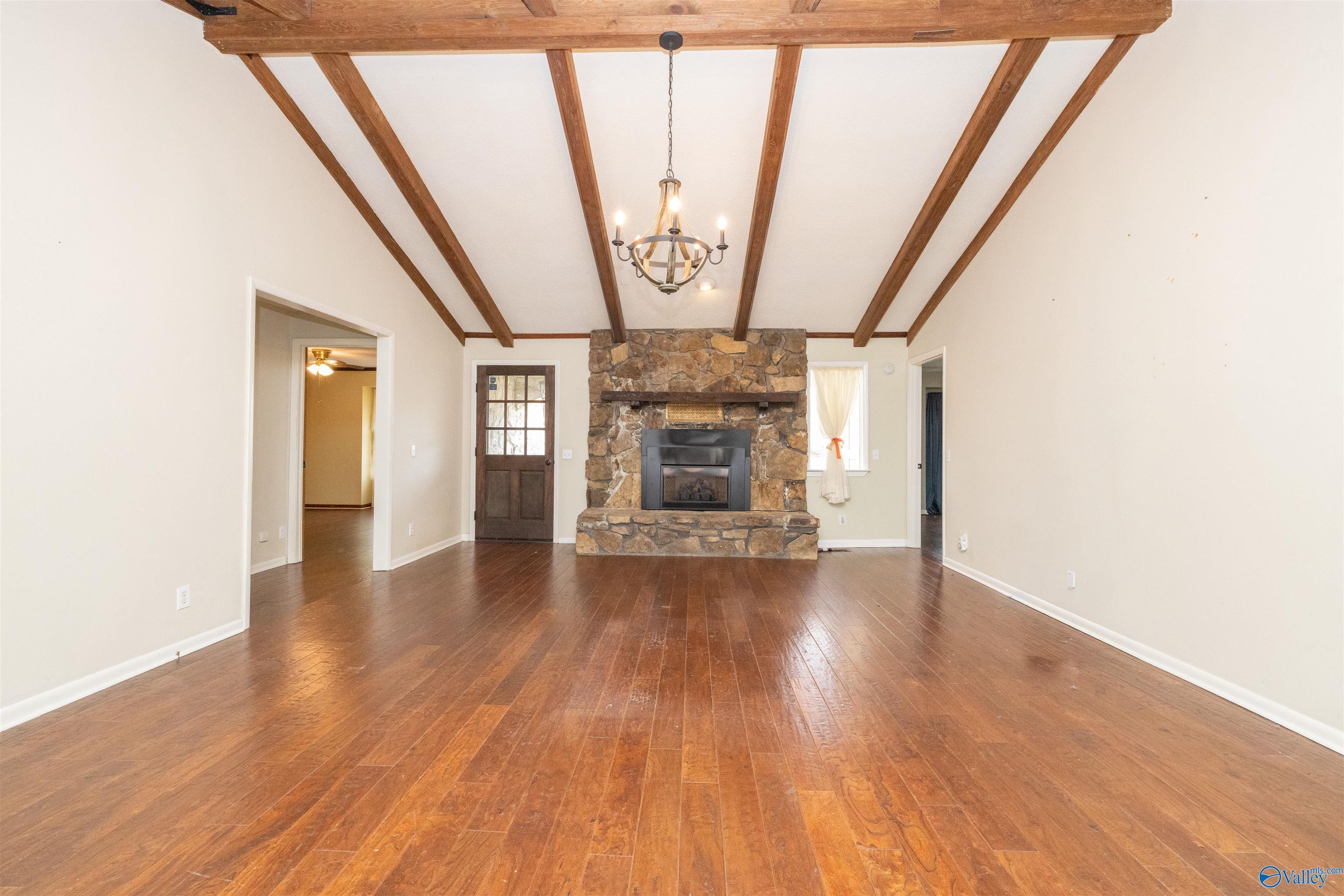 1190 Grandview Drive