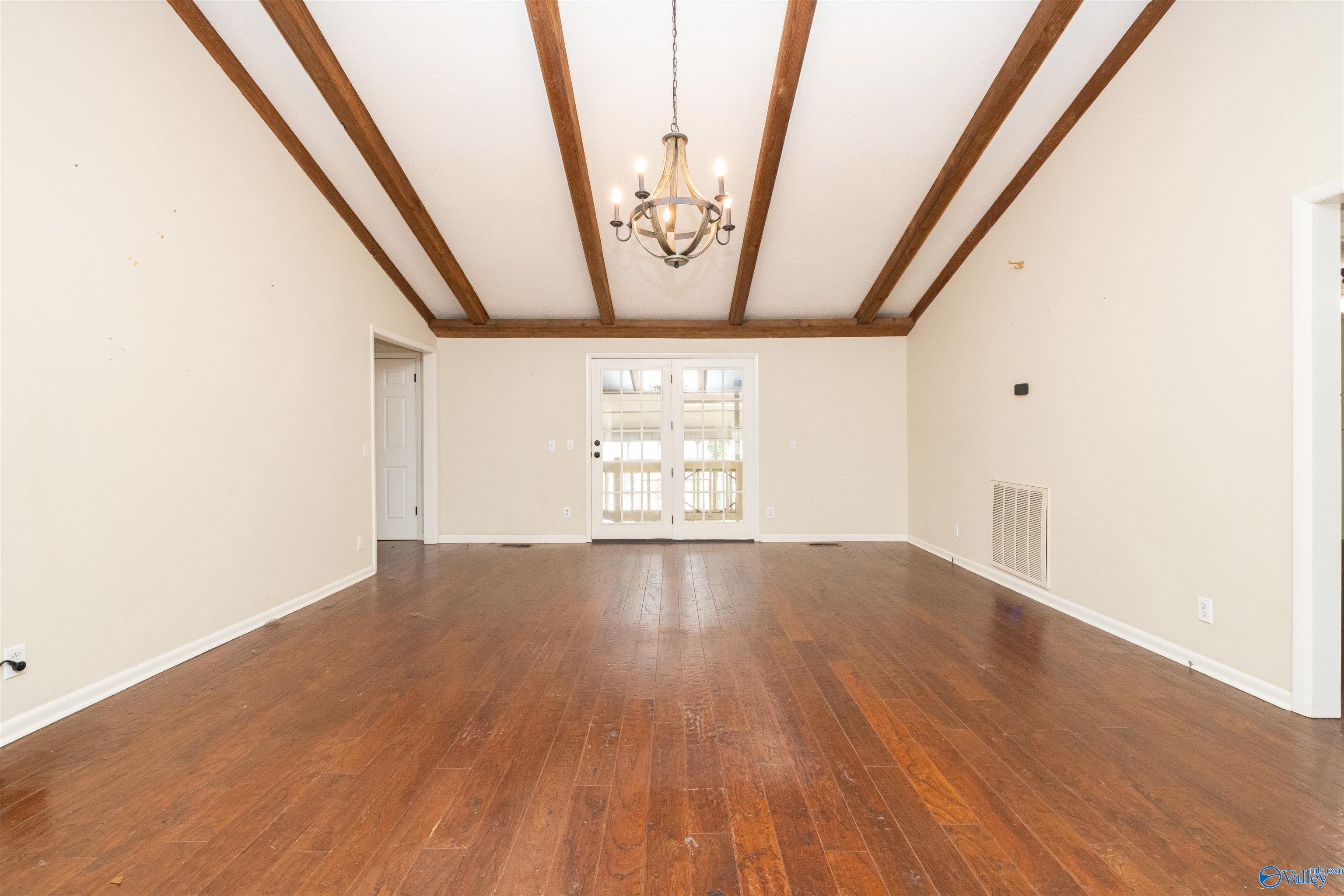 1190 Grandview Drive