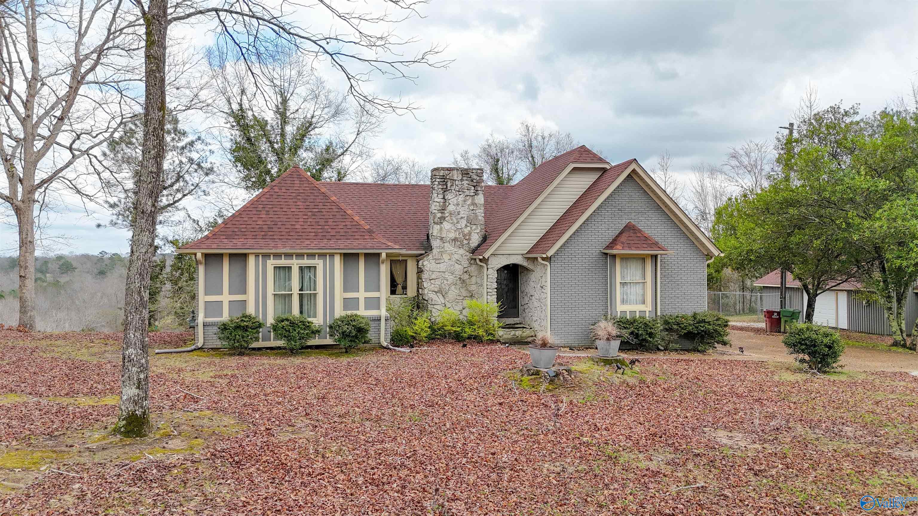 1190 Grandview Drive