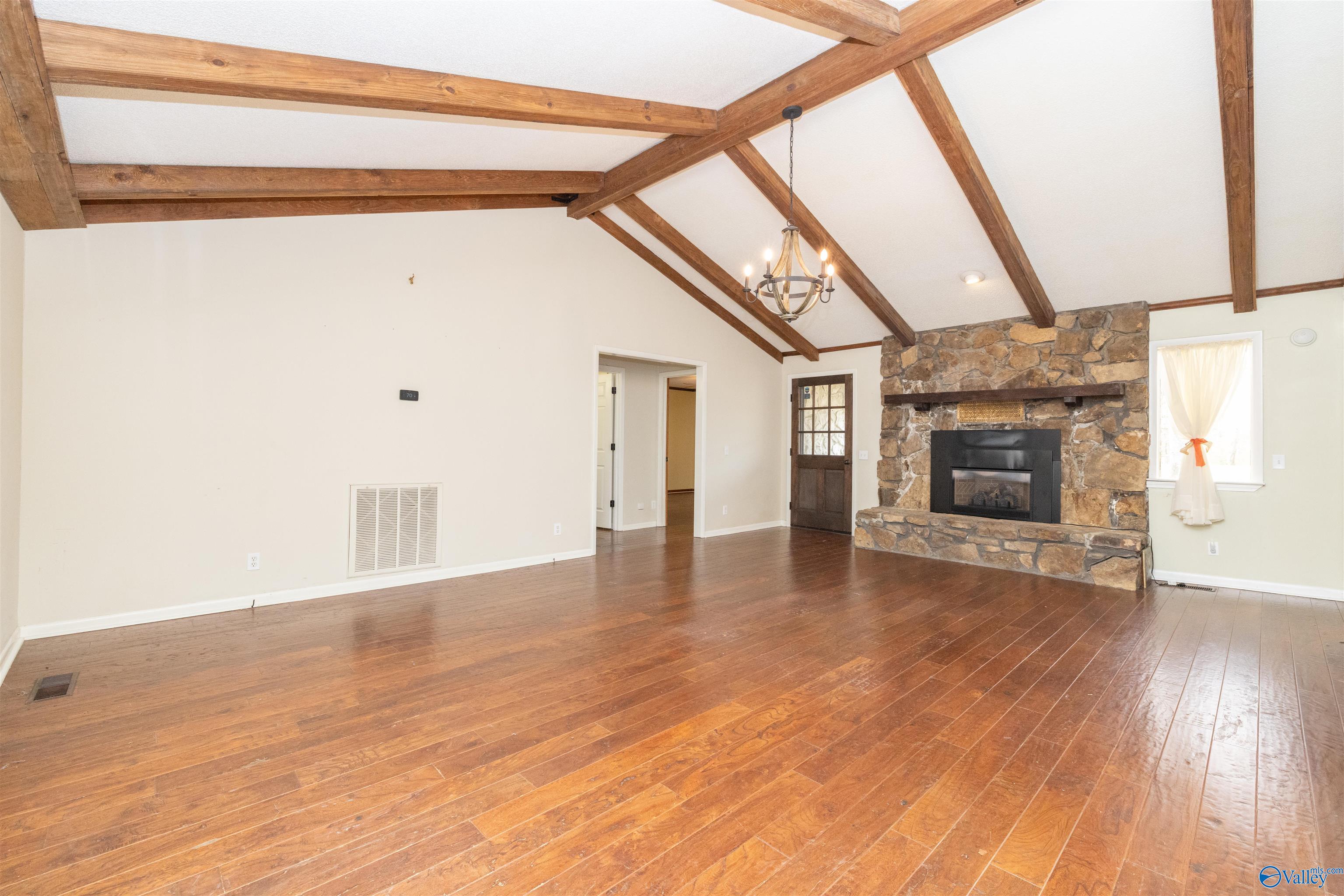 1190 Grandview Drive