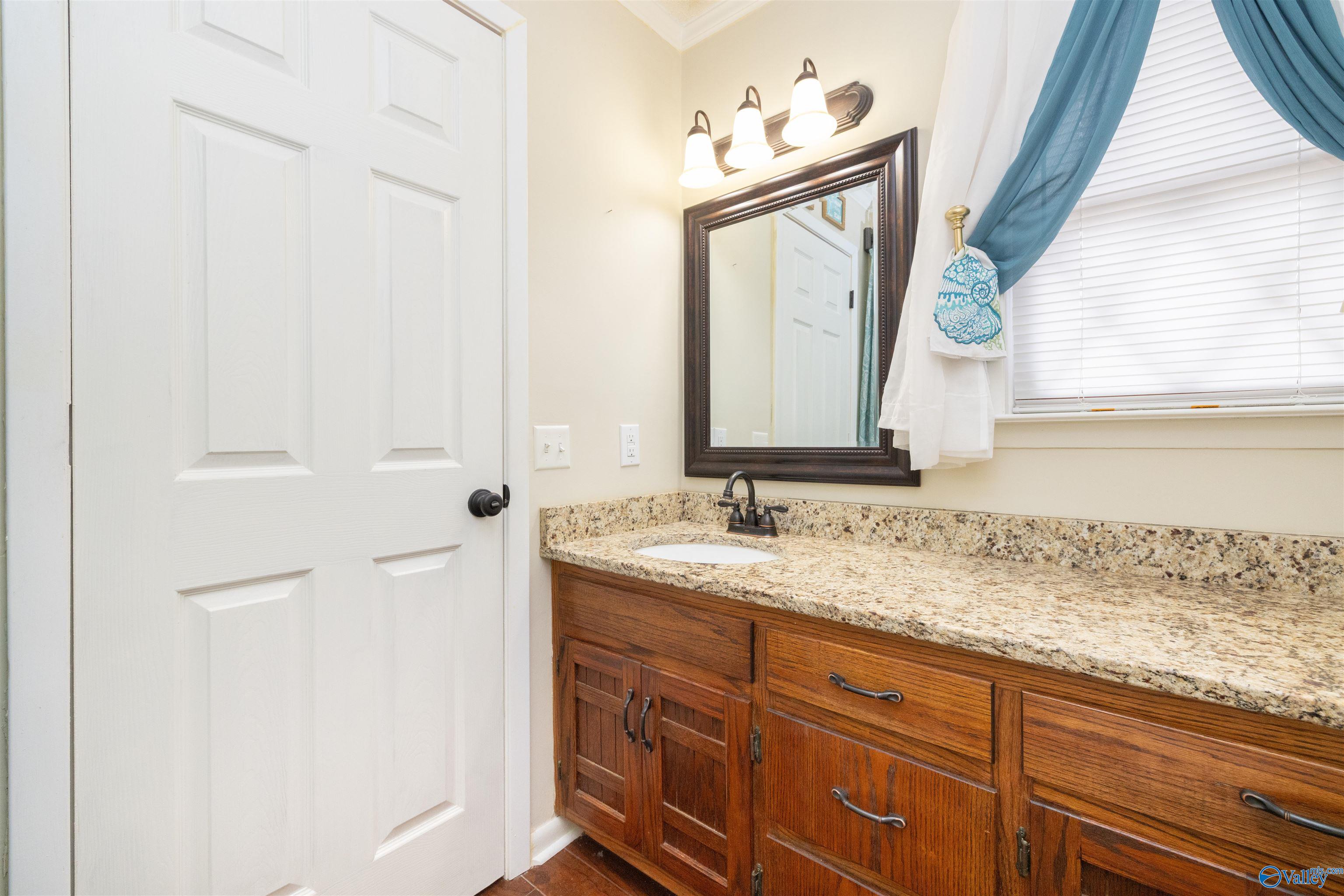 1190 Grandview Drive