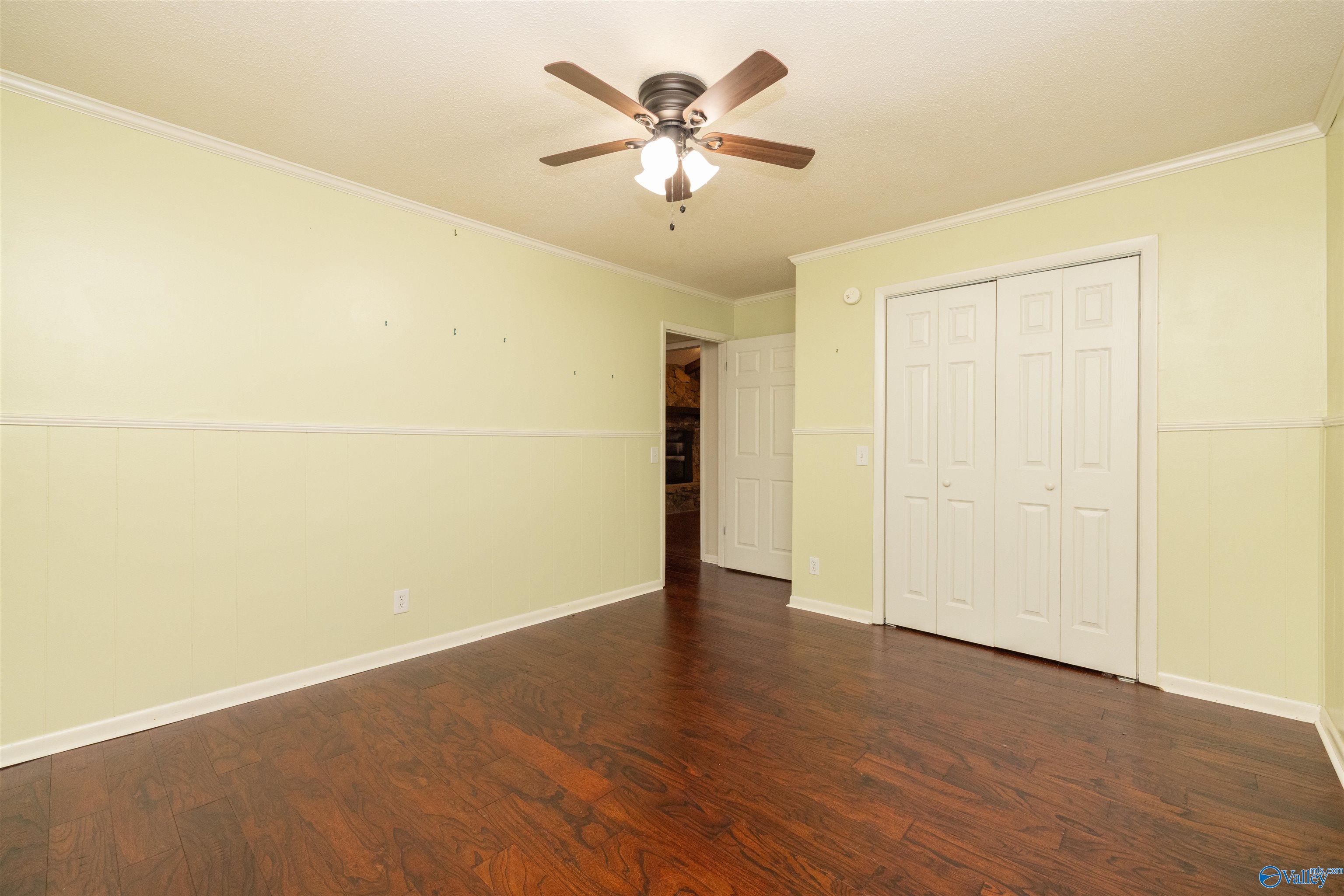 1190 Grandview Drive