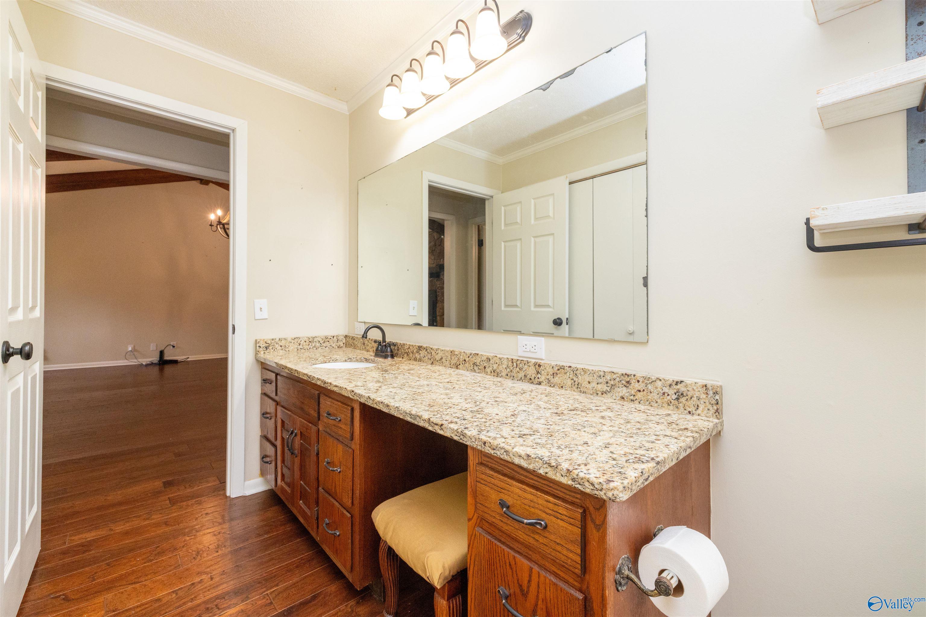 1190 Grandview Drive