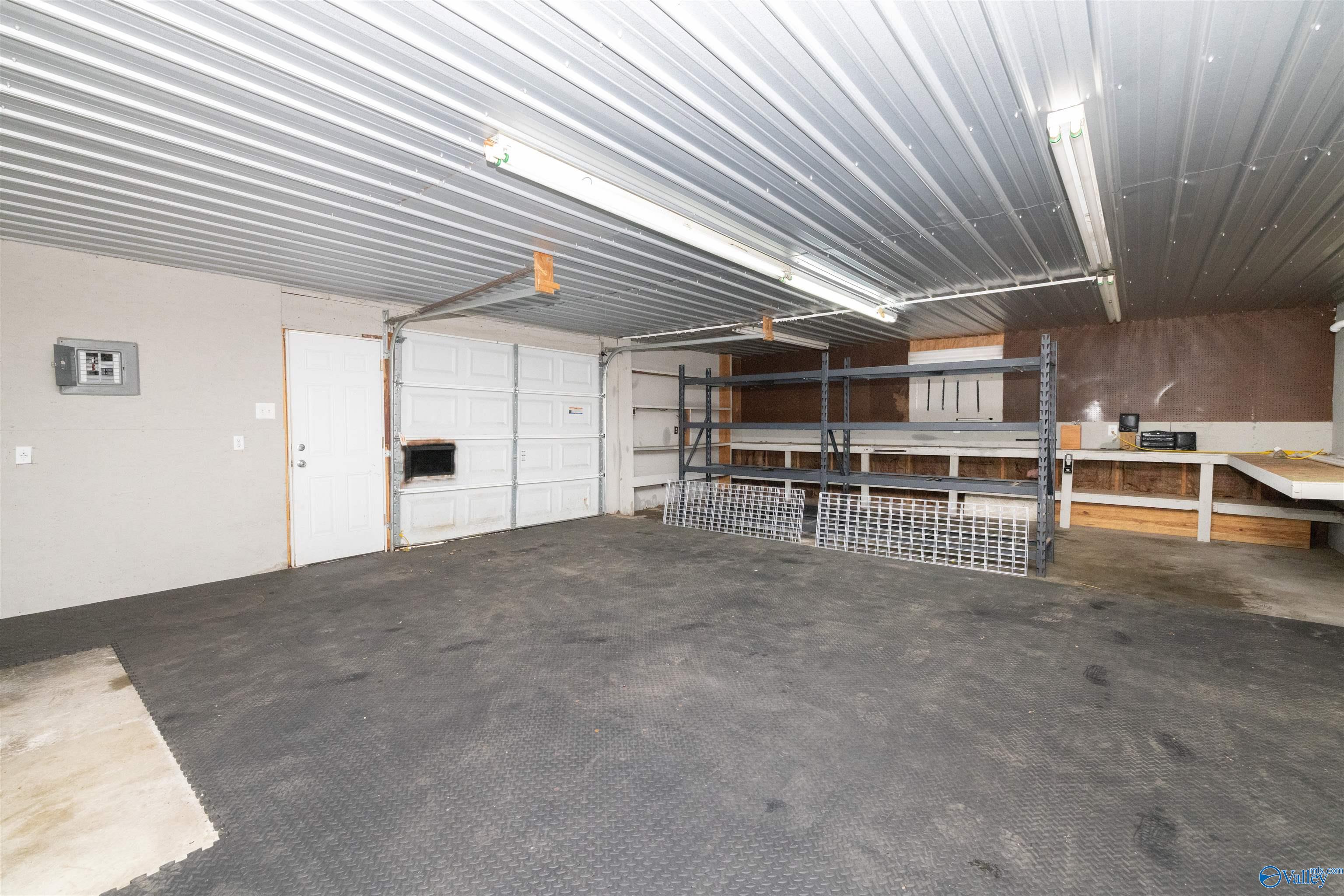 1190 Grandview Drive