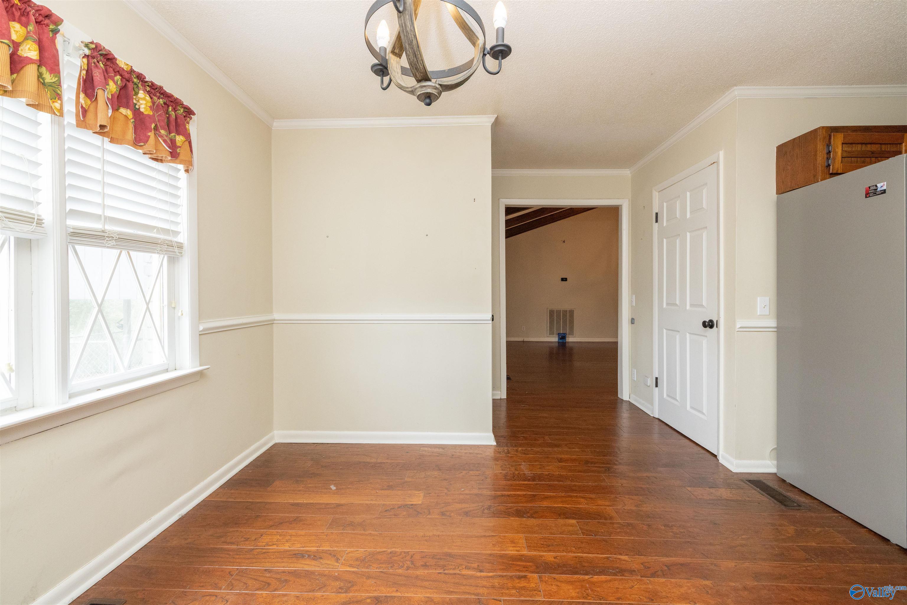 1190 Grandview Drive