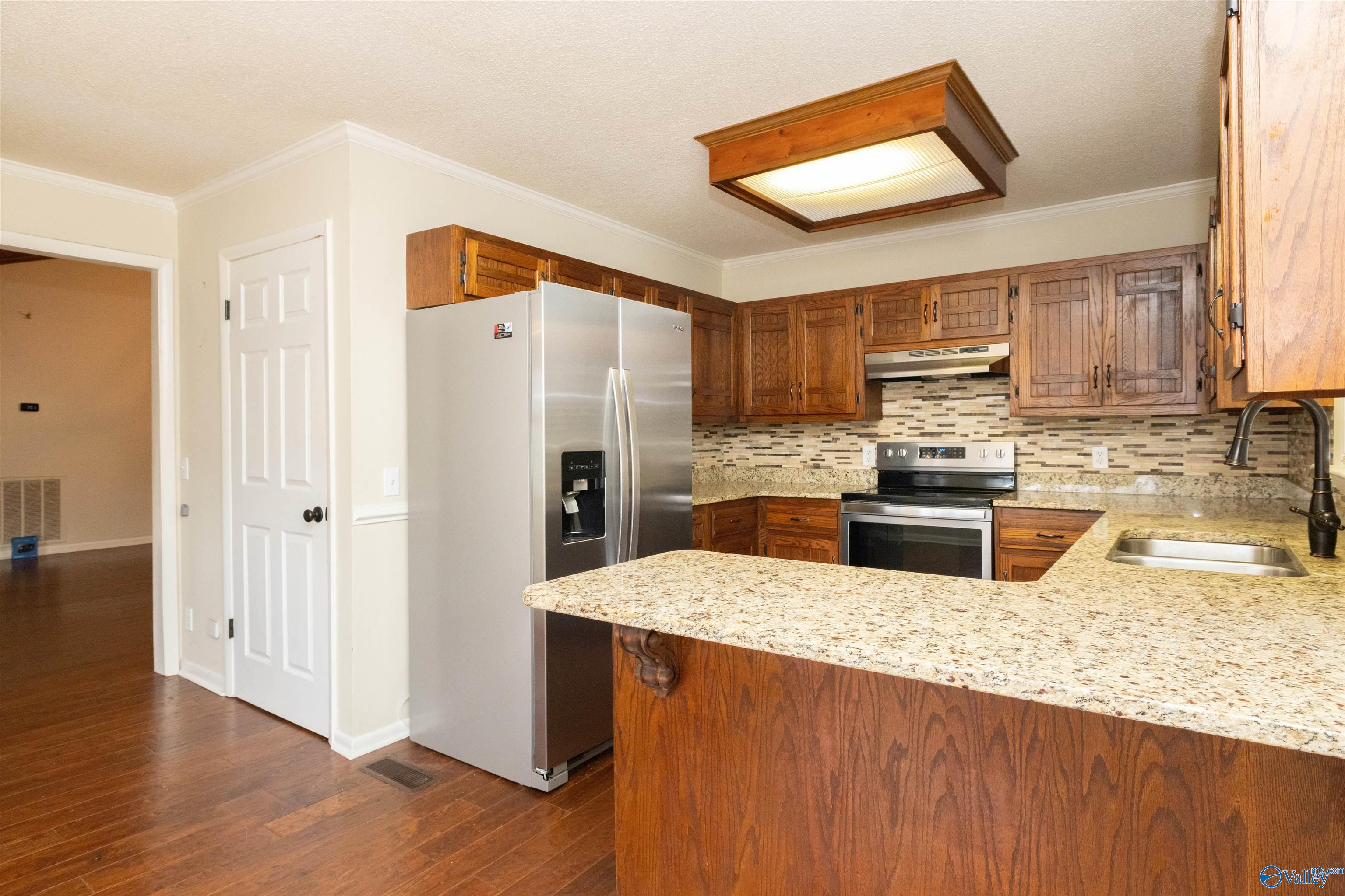 1190 Grandview Drive