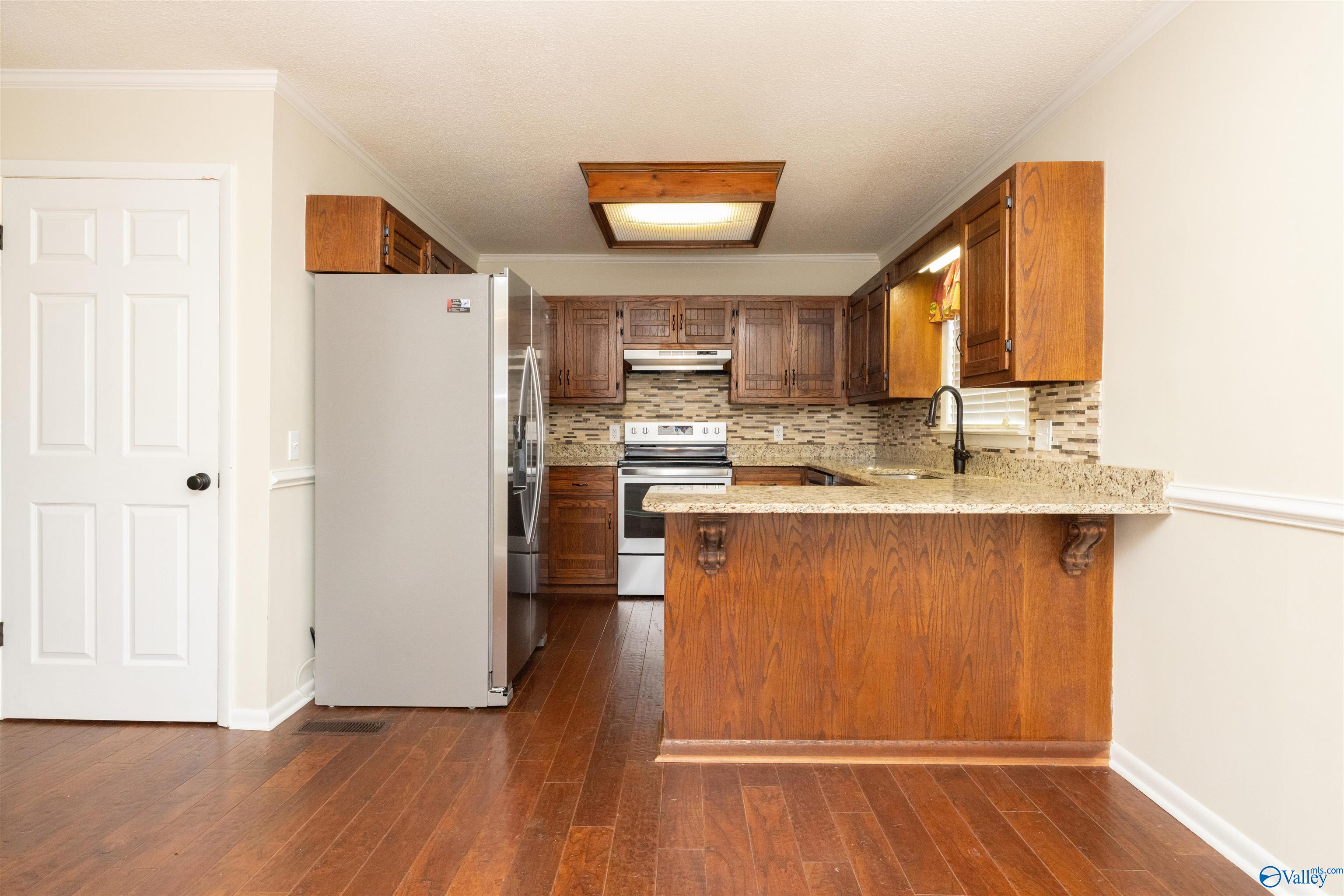 1190 Grandview Drive