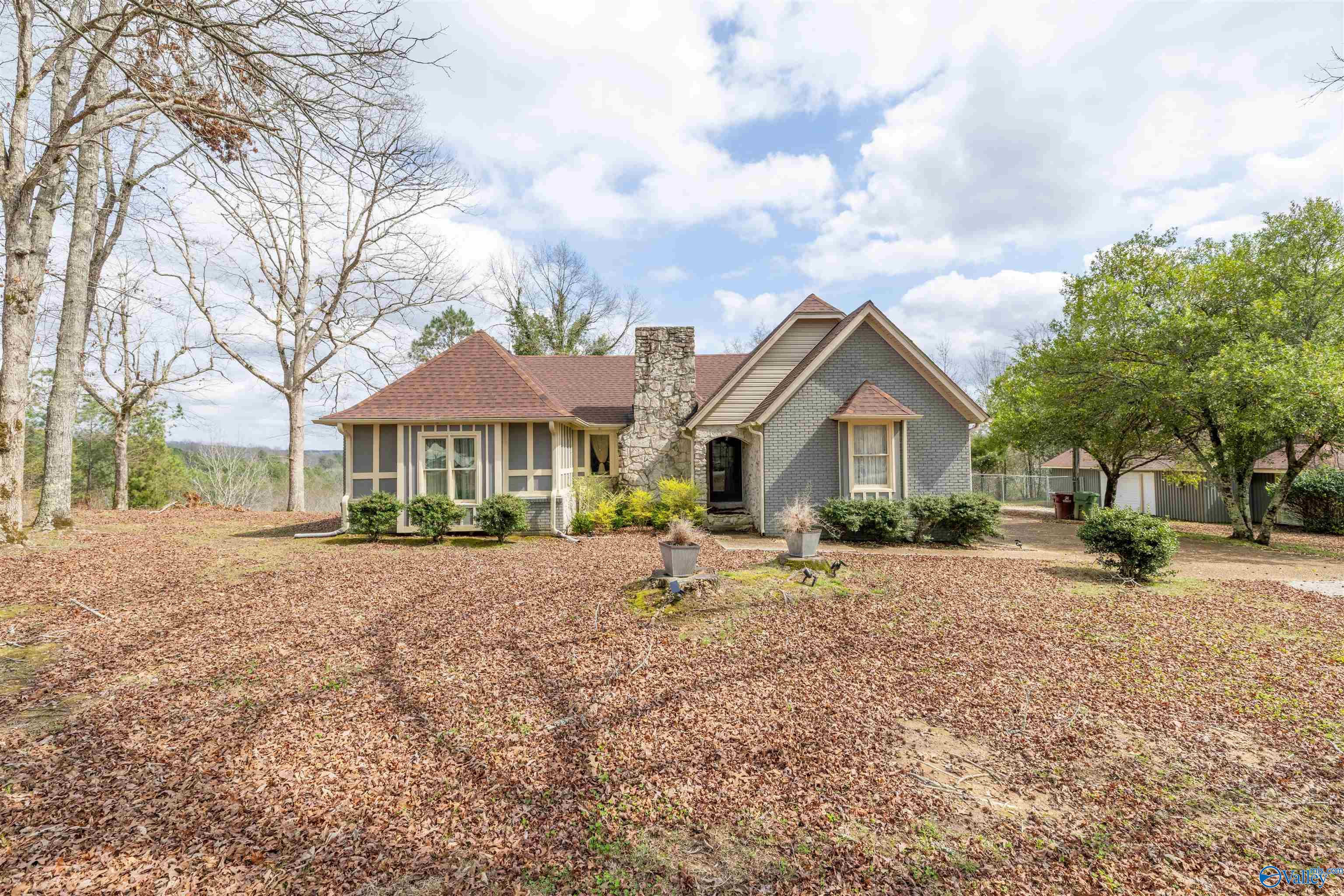 1190 Grandview Drive