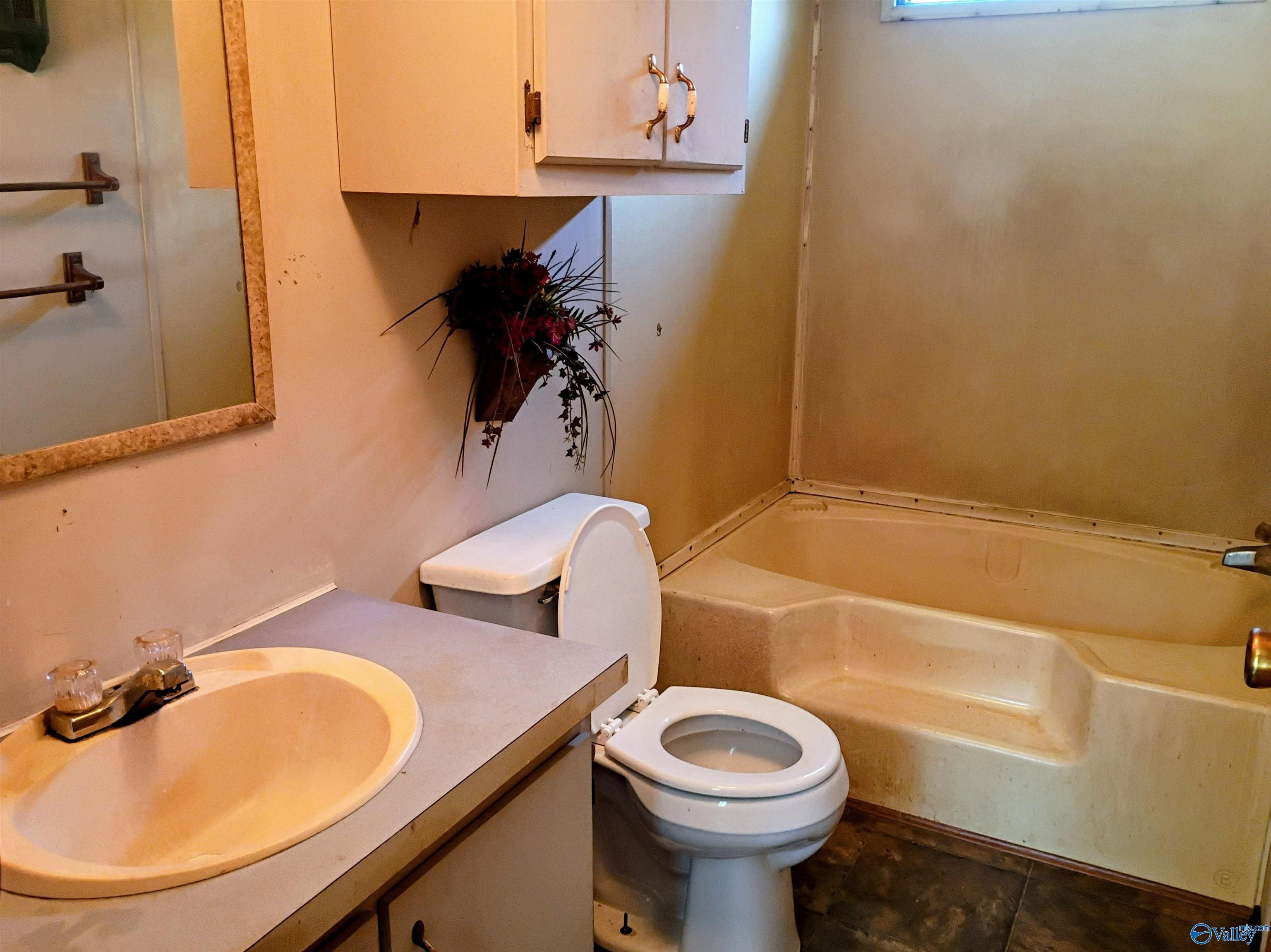 1183 County Highway 25