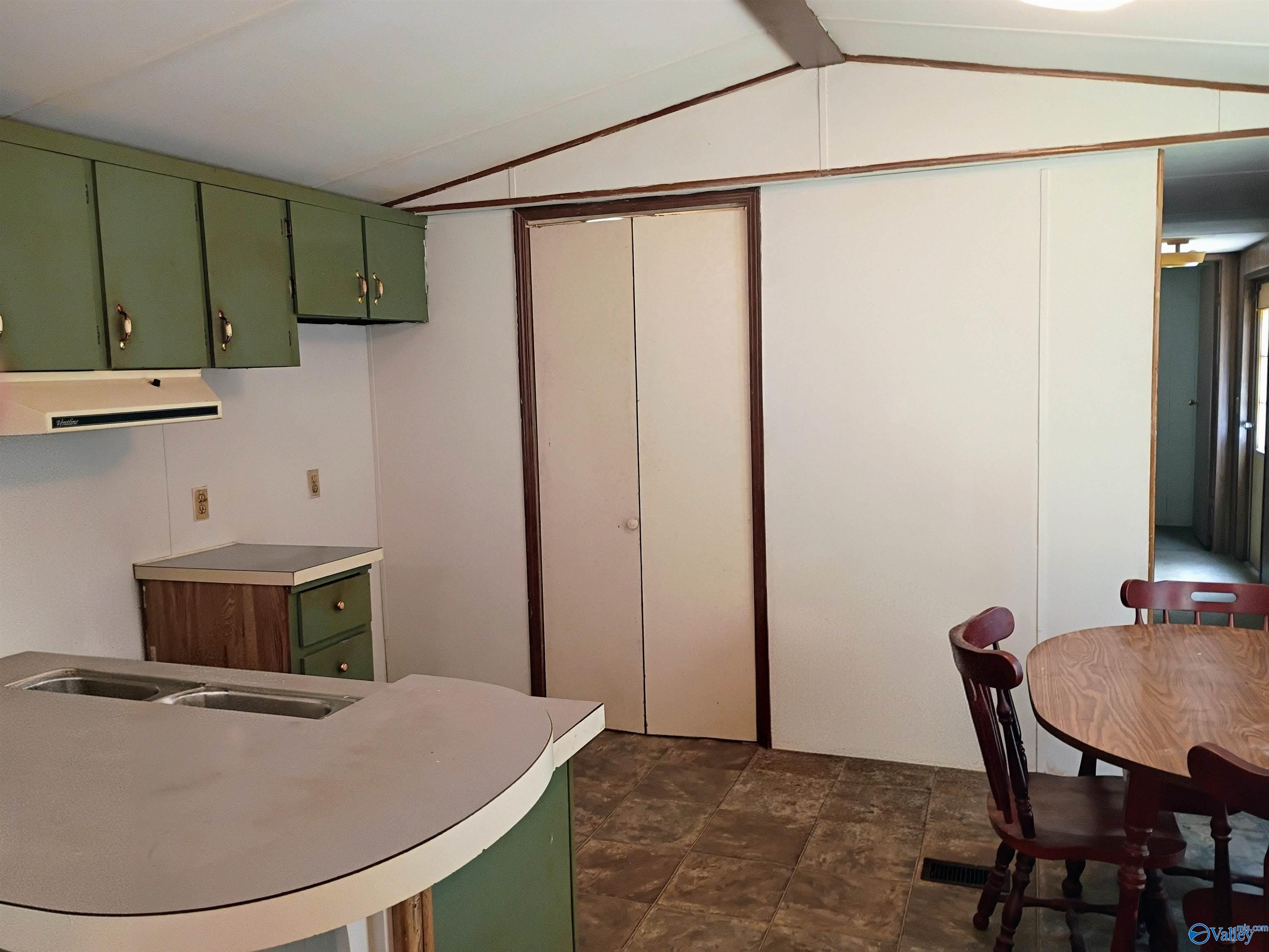 1183 County Highway 25