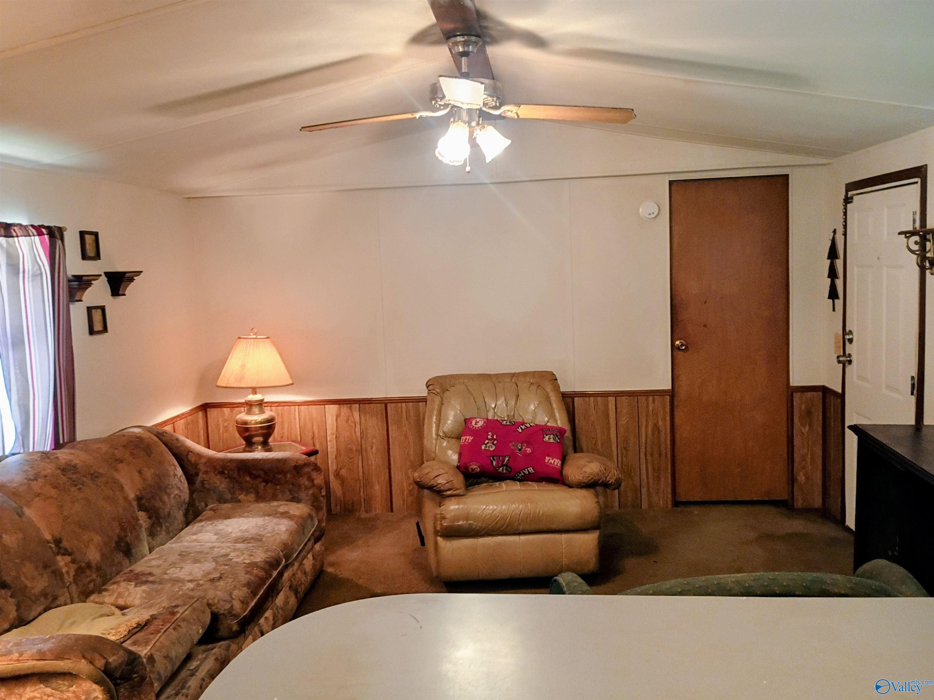 1183 County Highway 25