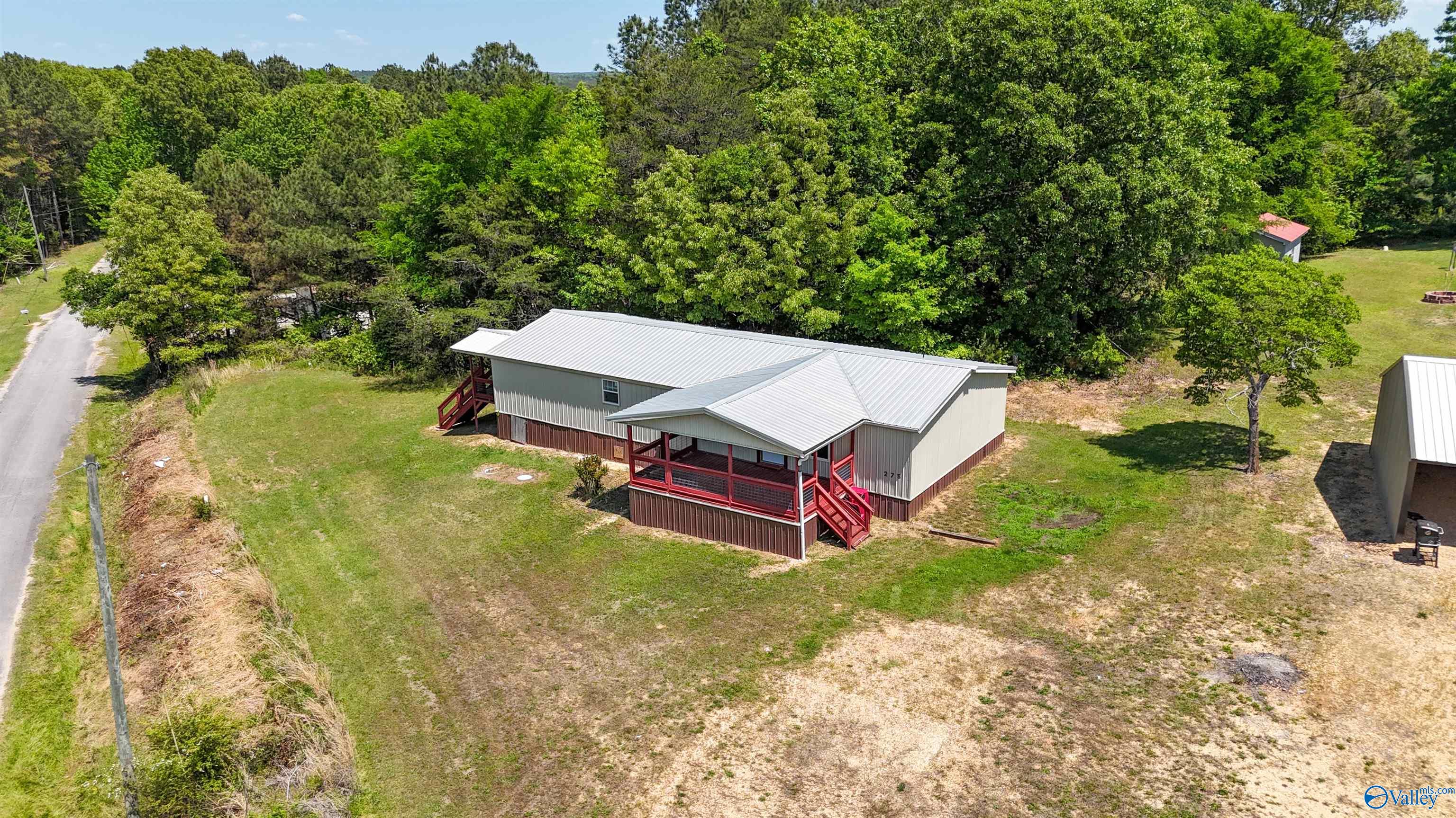 275 Chippewah Drive