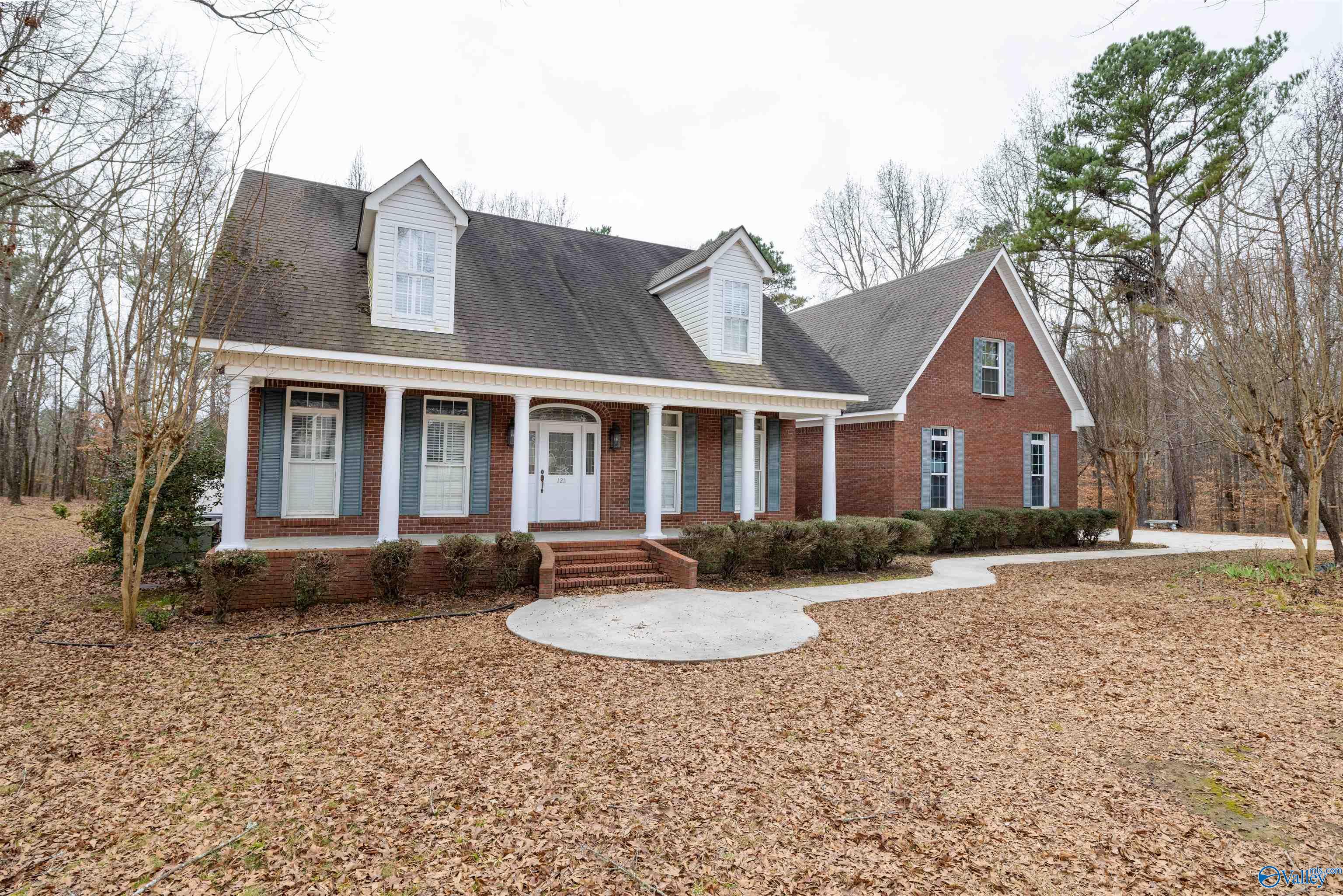 121 Brookhaven Lane
