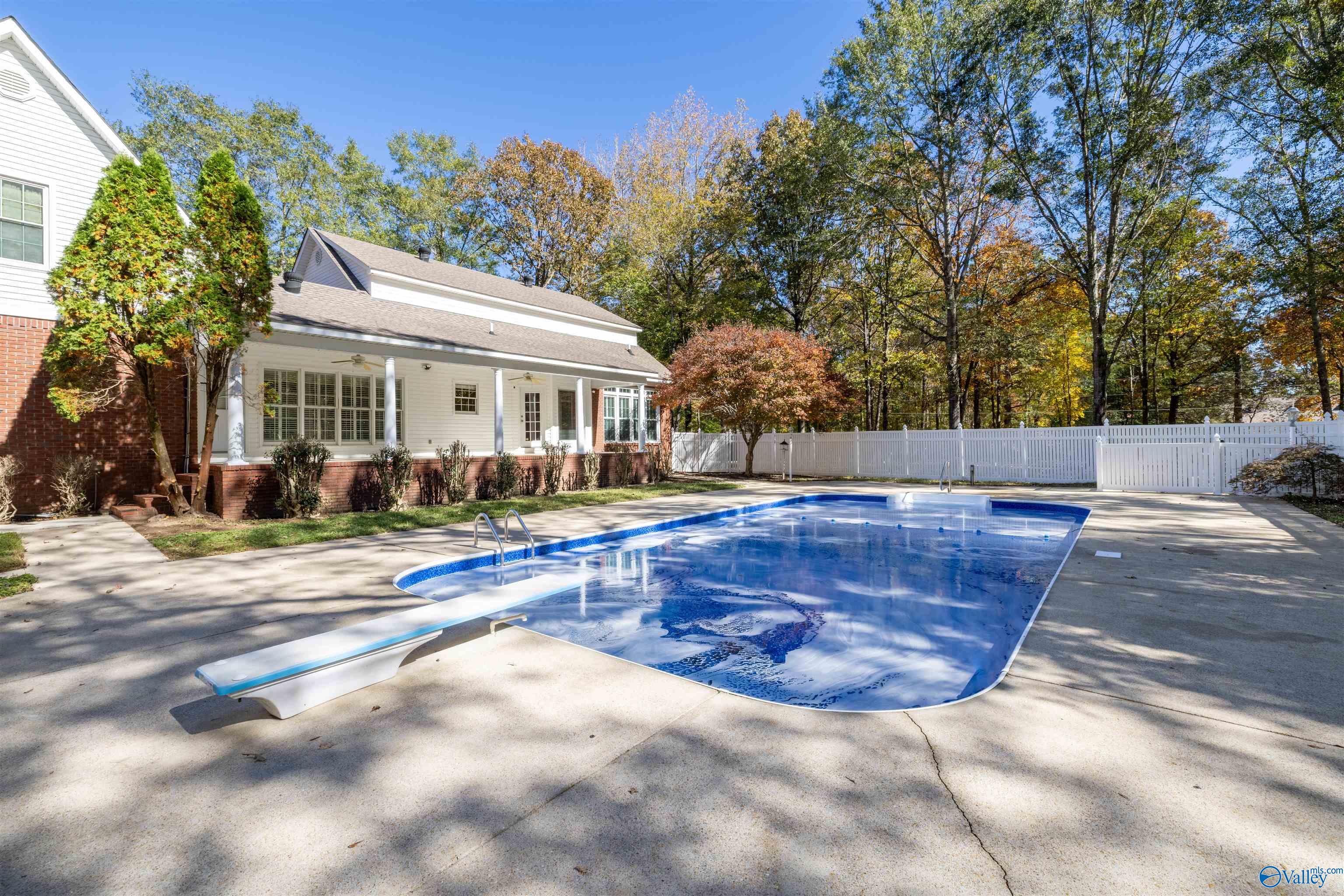 121 Brookhaven Lane