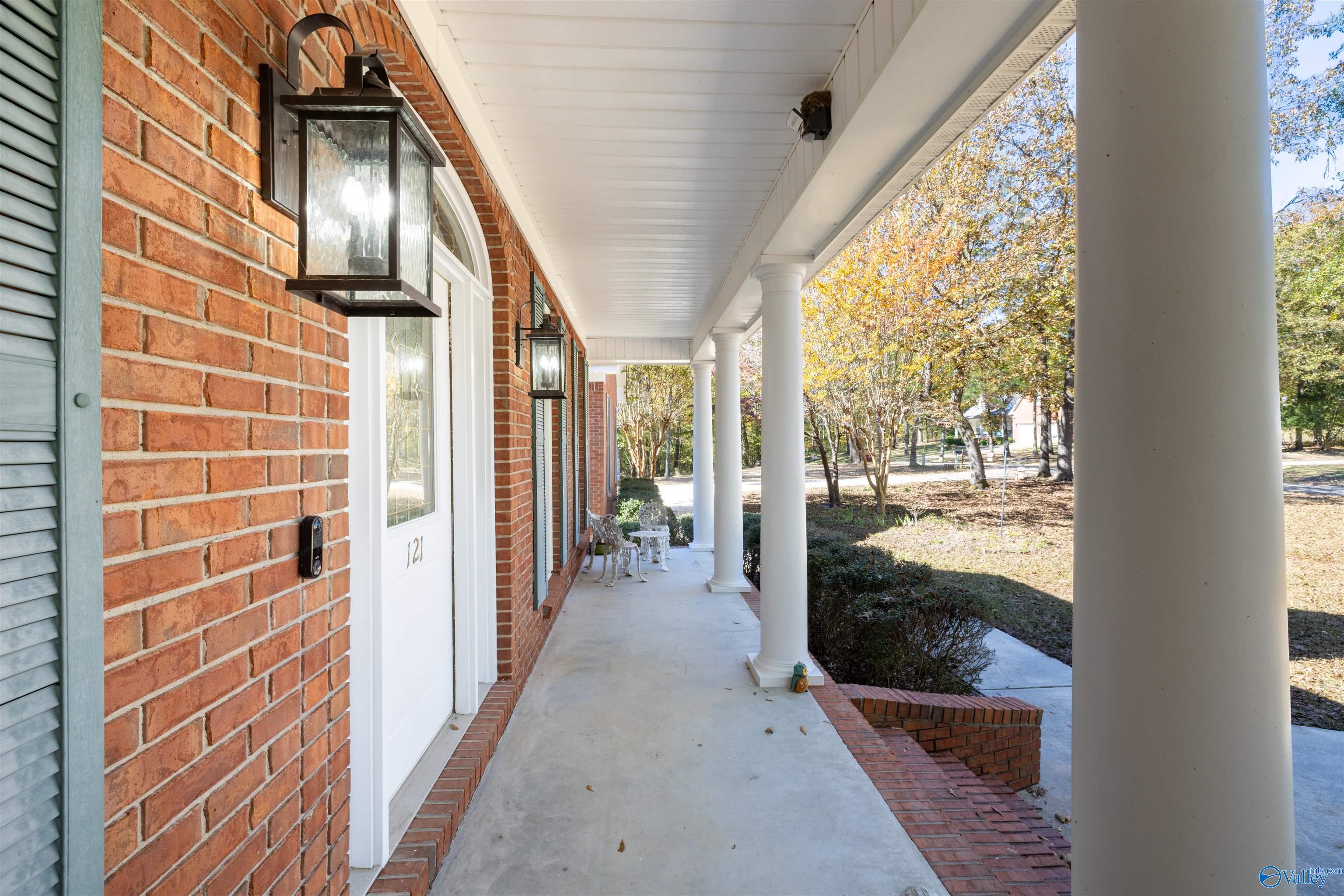 121 Brookhaven Lane