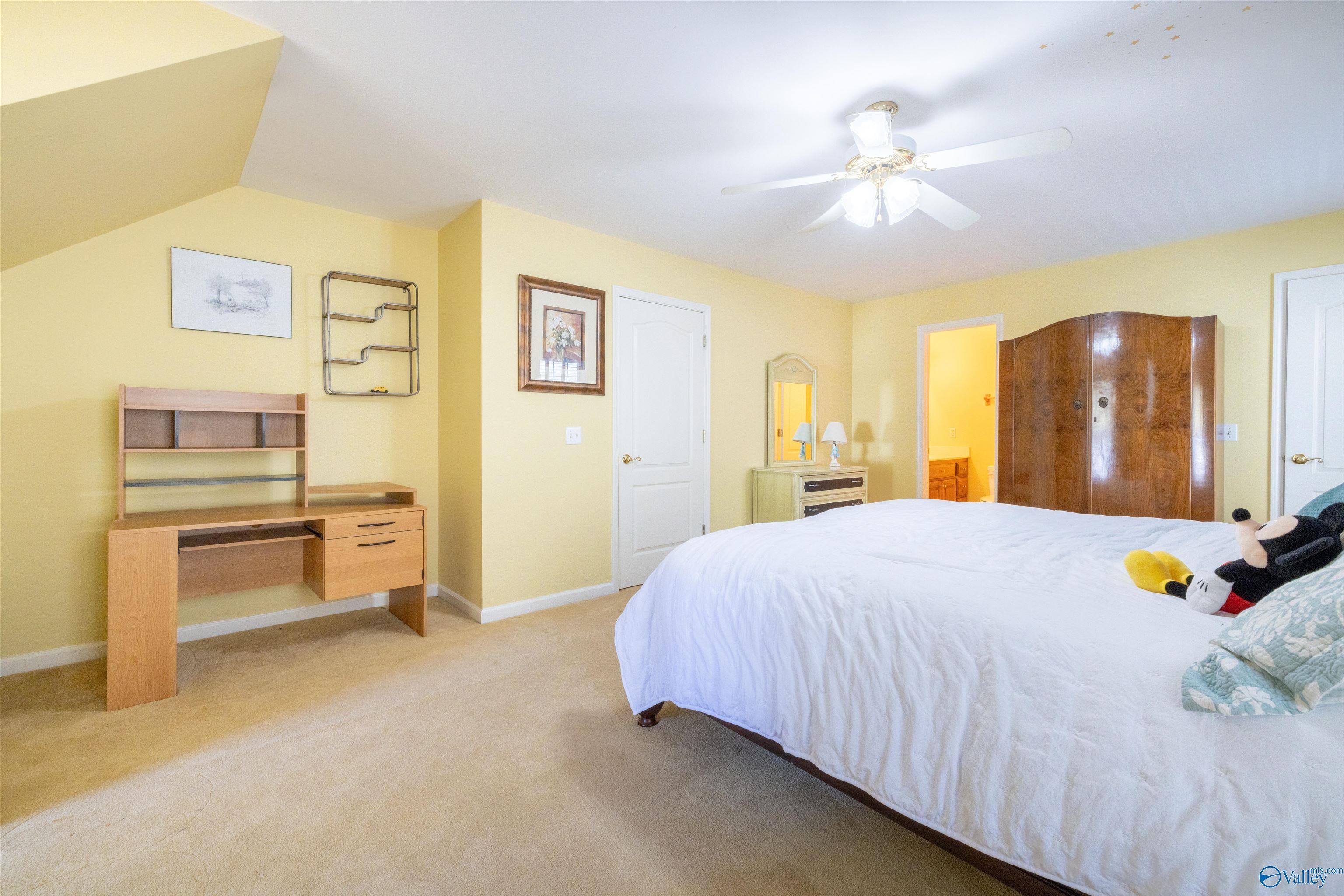 121 Brookhaven Lane