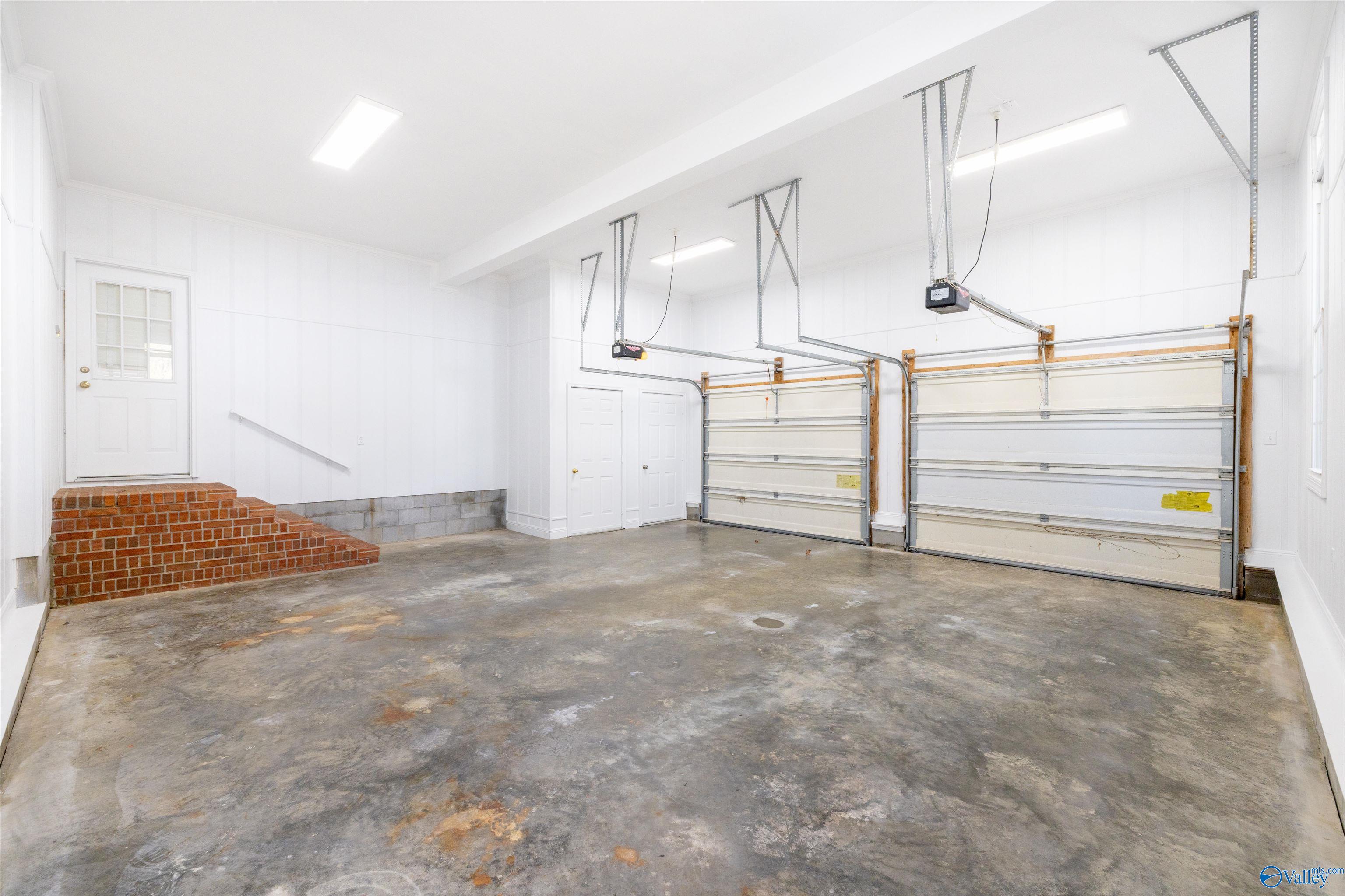 121 Brookhaven Lane