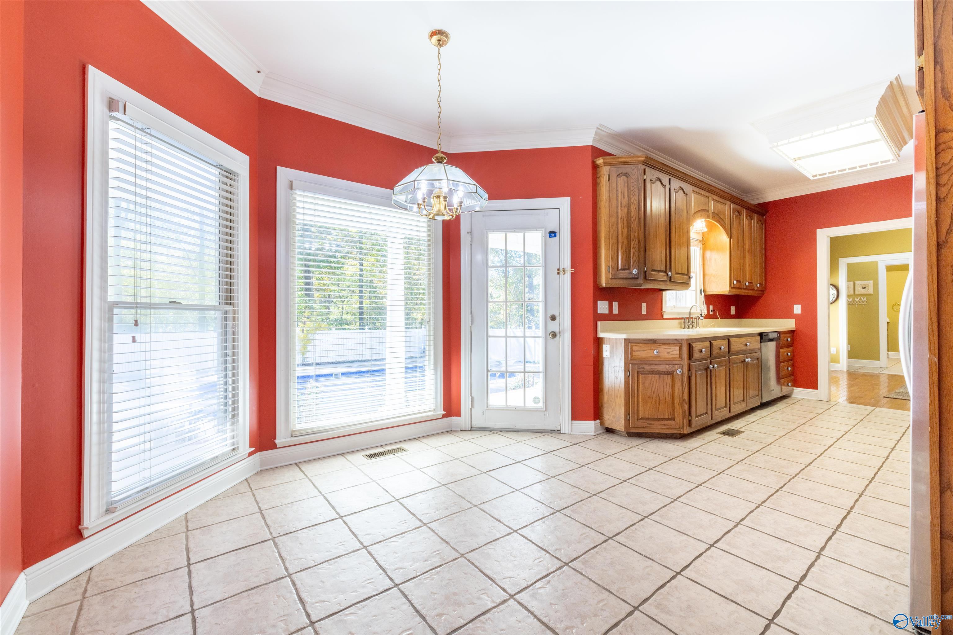 121 Brookhaven Lane