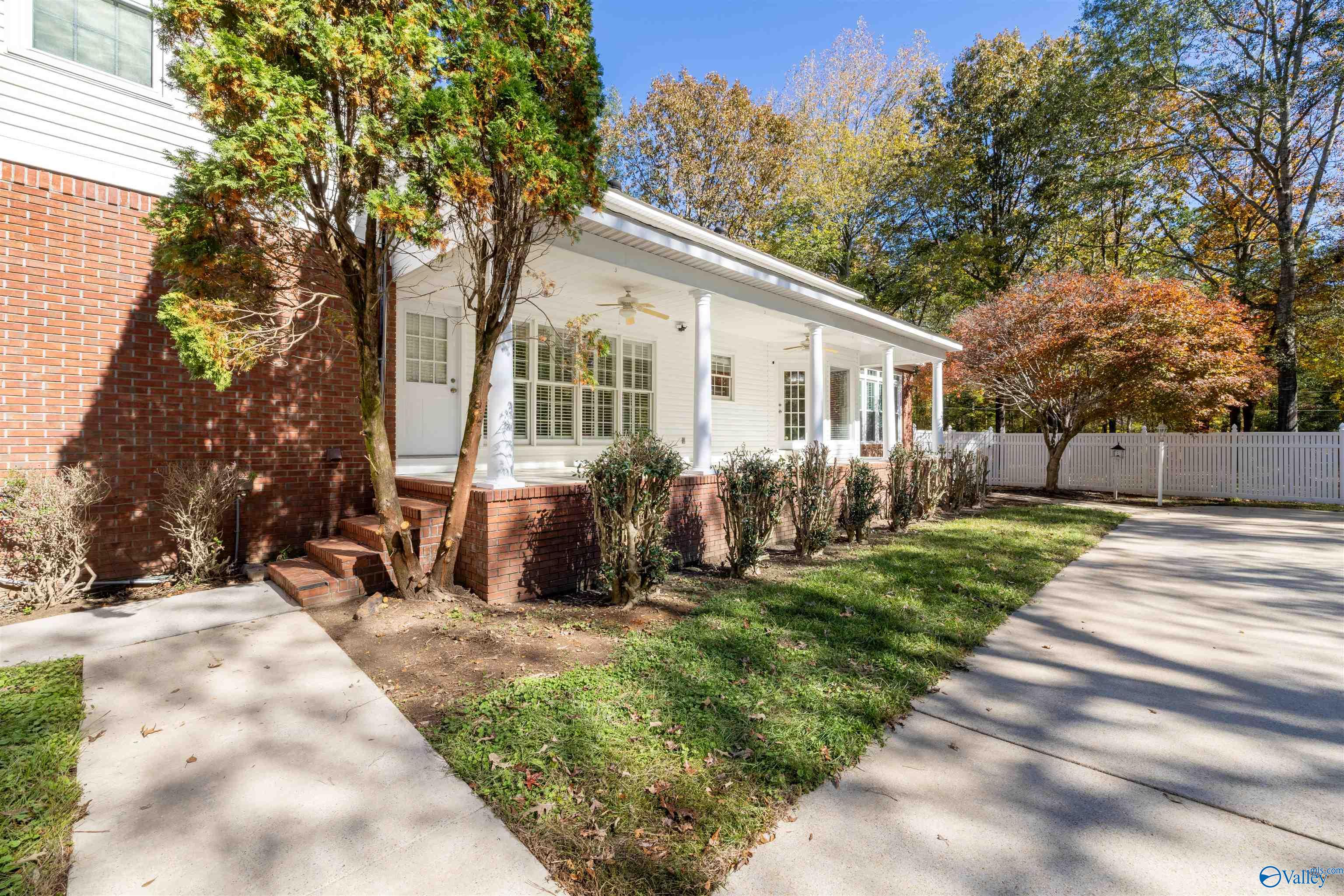 121 Brookhaven Lane