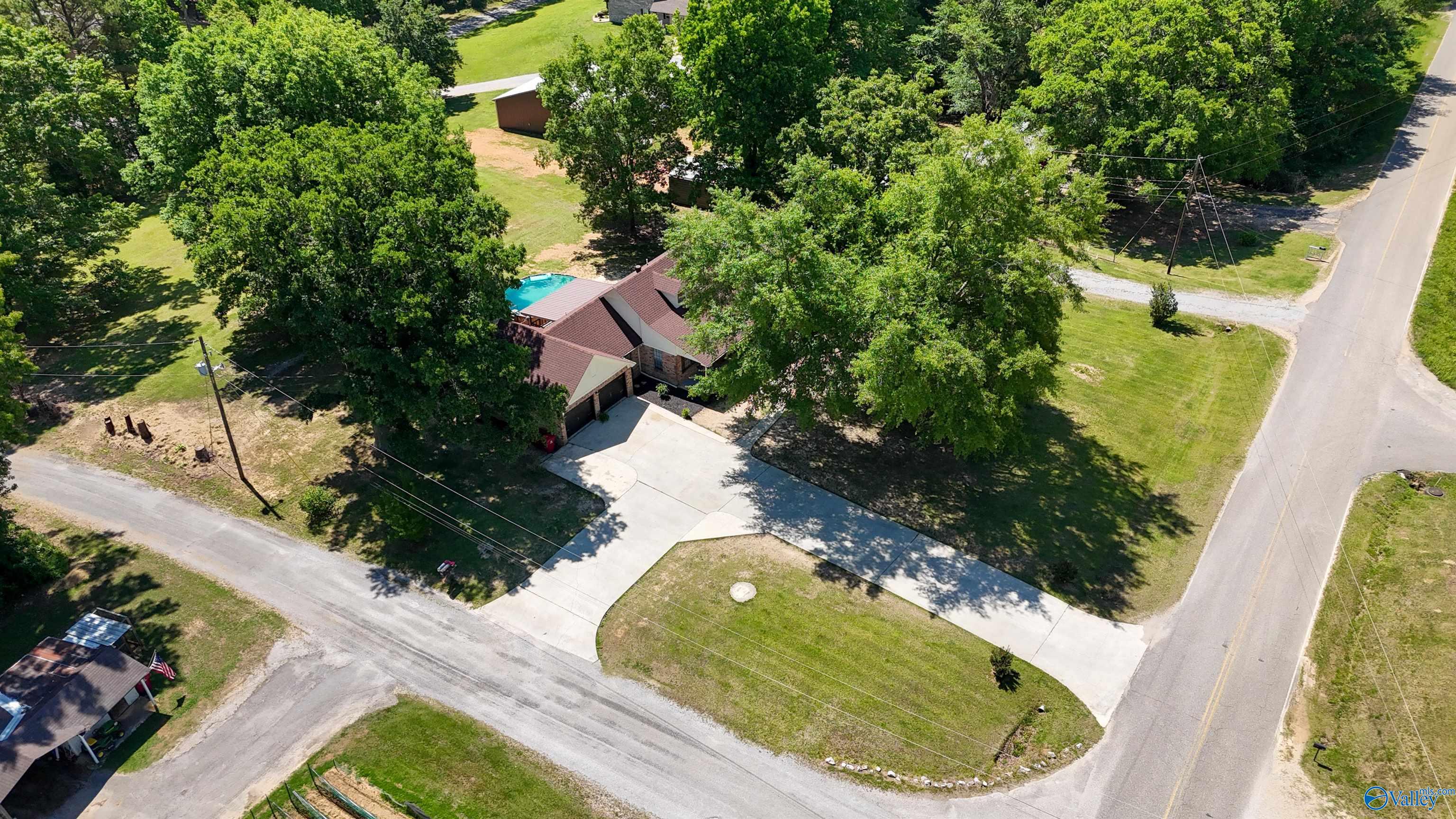 2099 County Road 1
