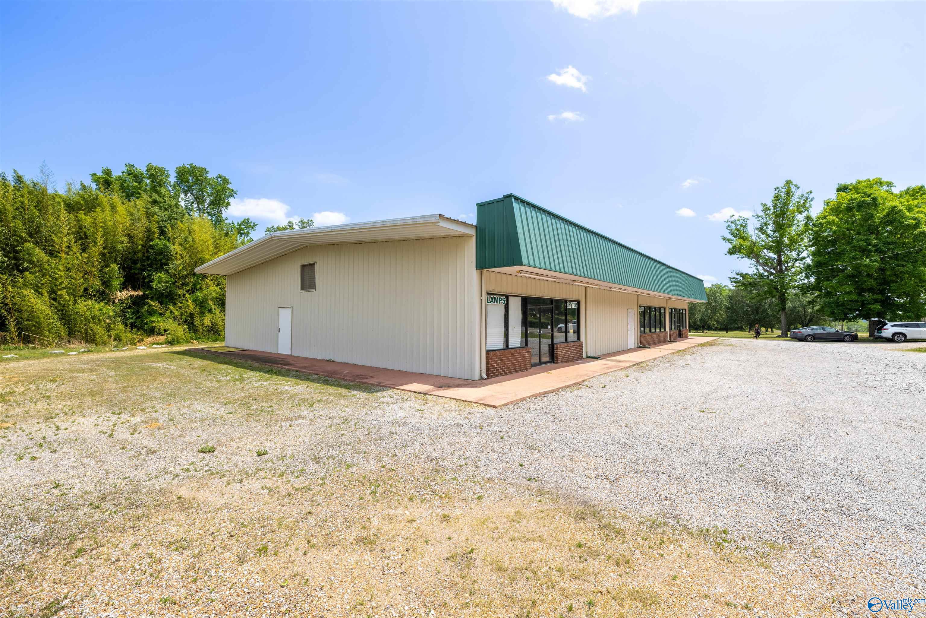 810 Bexar Avenue W