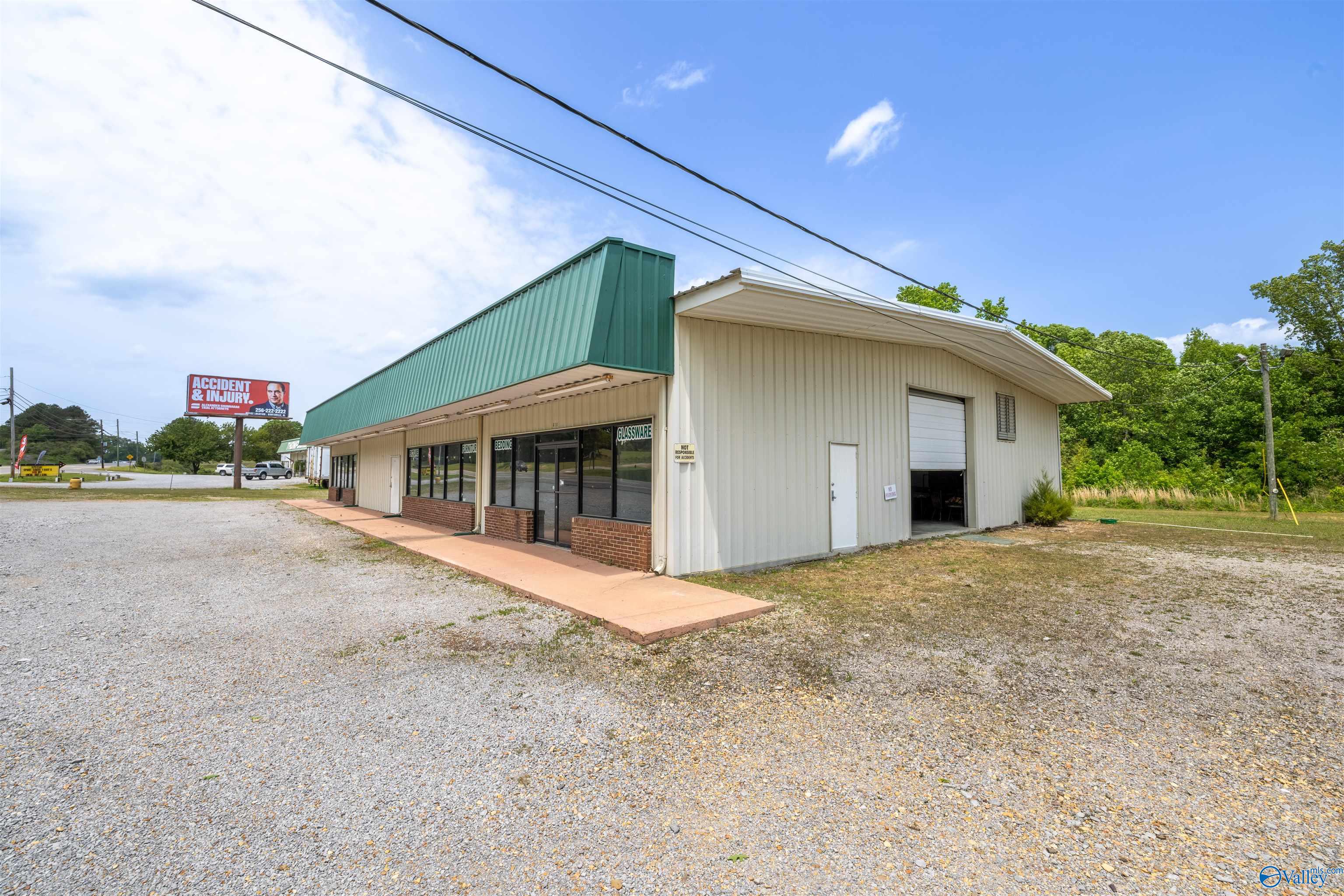 810 Bexar Avenue W
