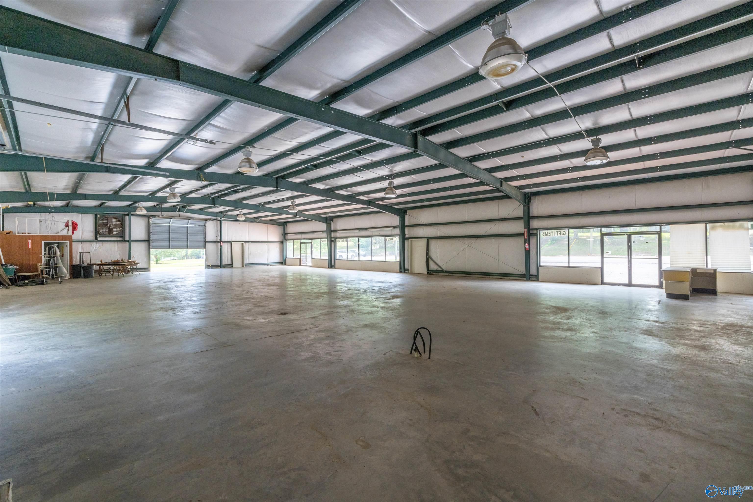 810 Bexar Avenue W