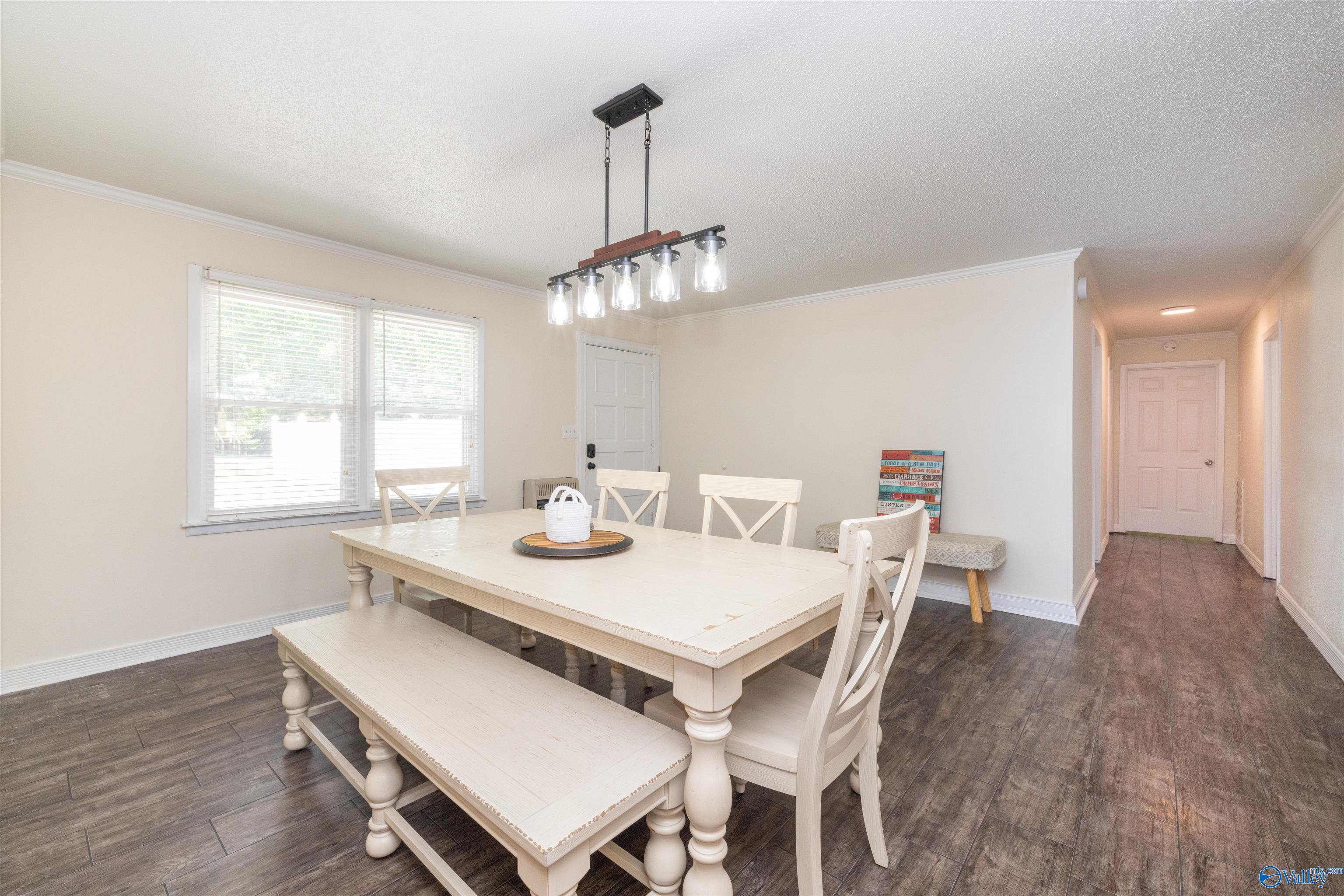 350 Lakeview Drive