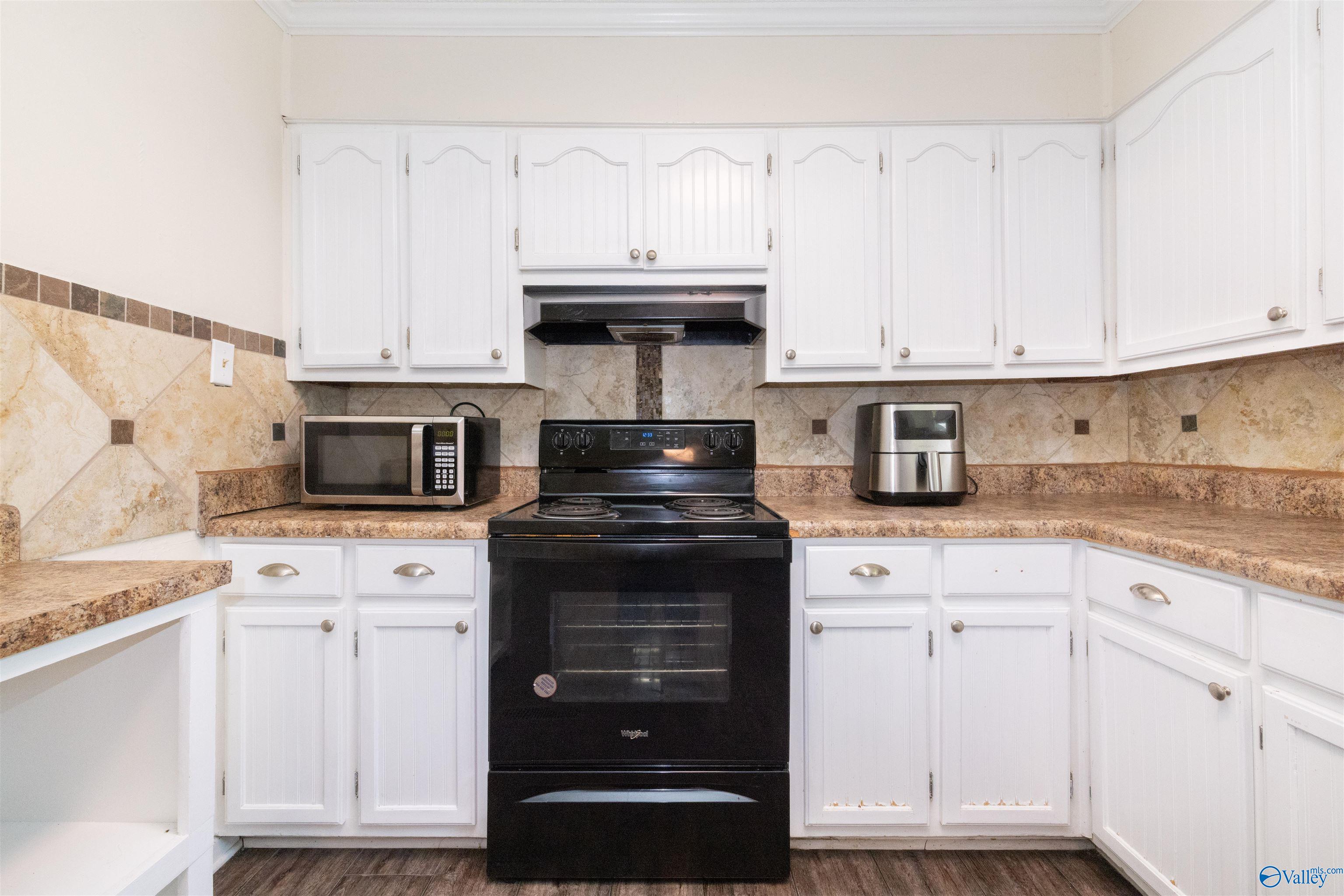 350 Lakeview Drive