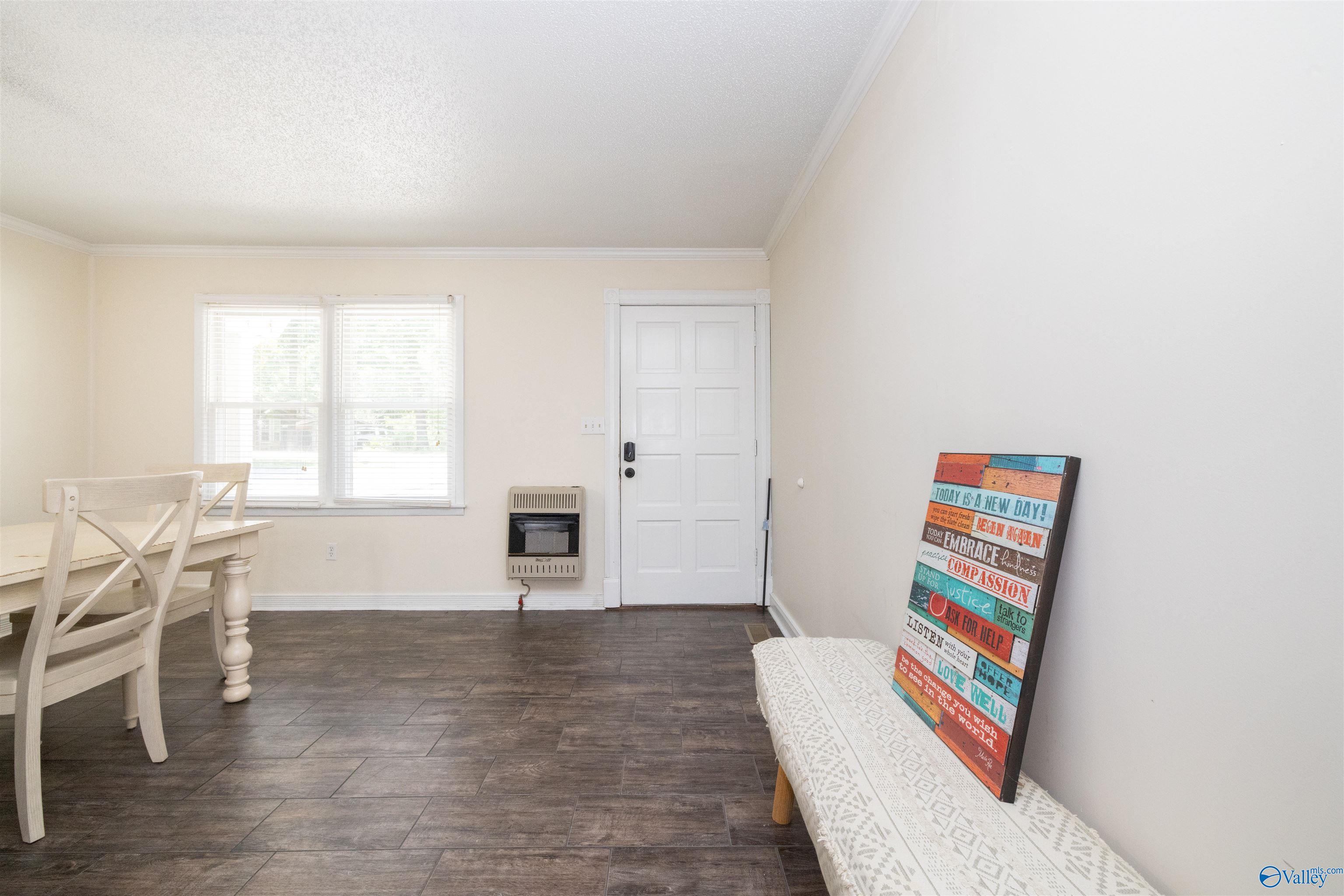 350 Lakeview Drive
