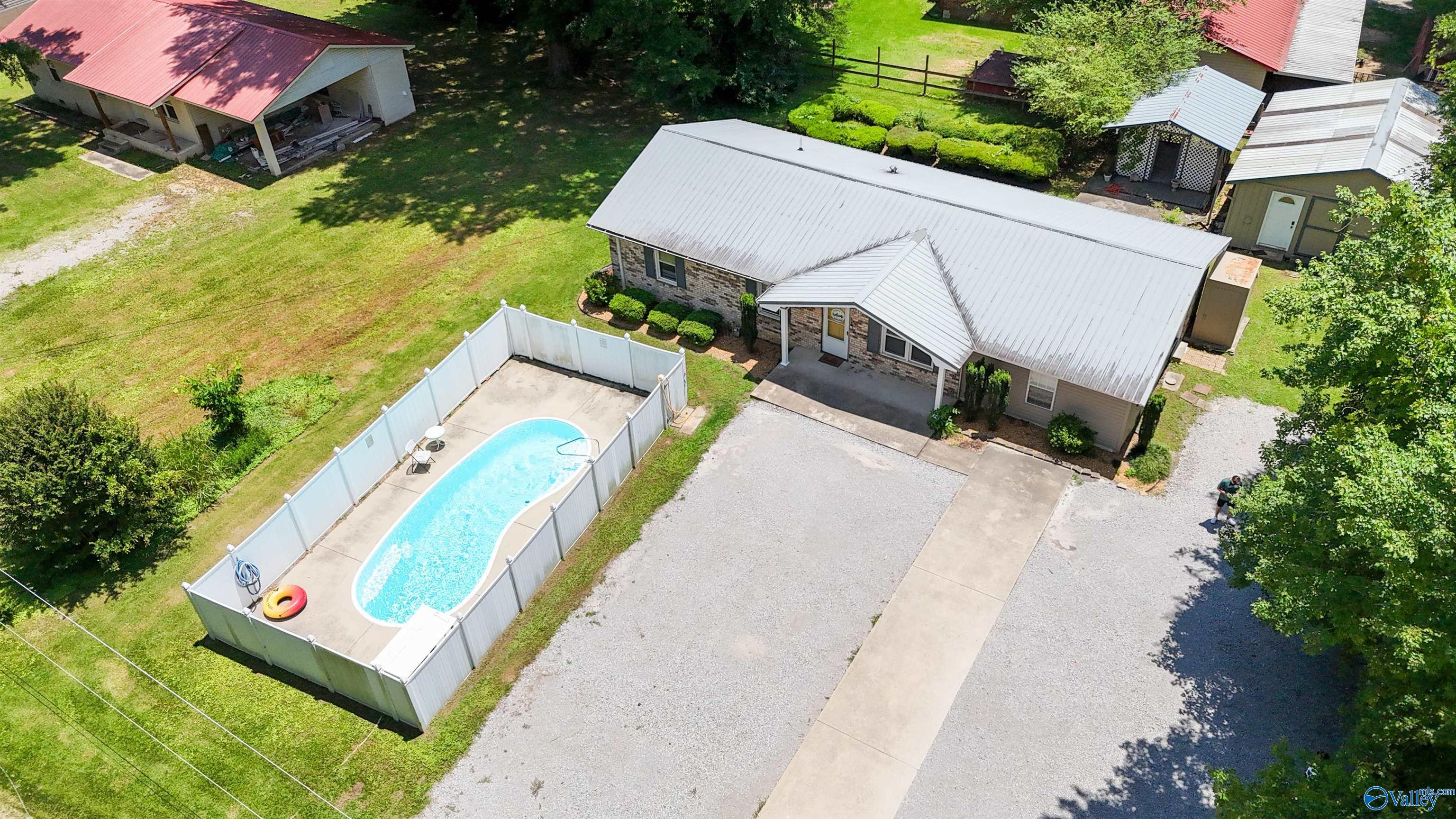 350 Lakeview Drive