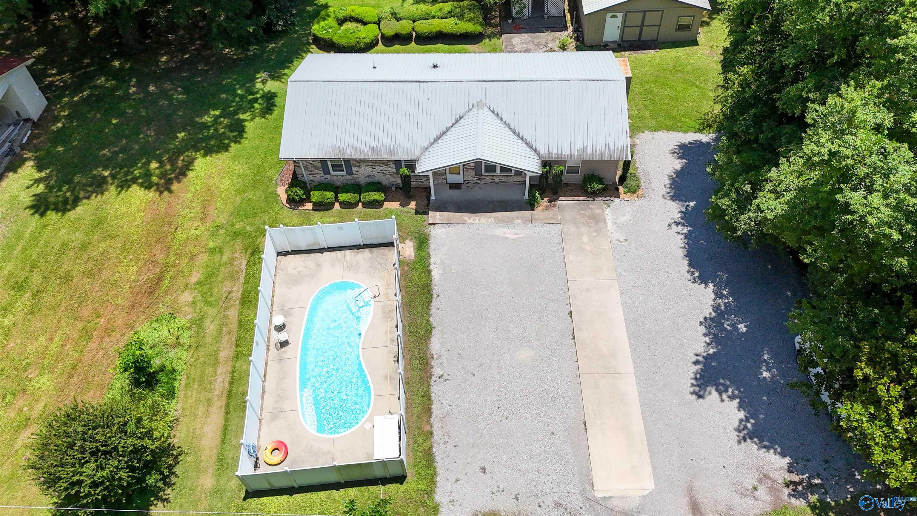 350 Lakeview Drive