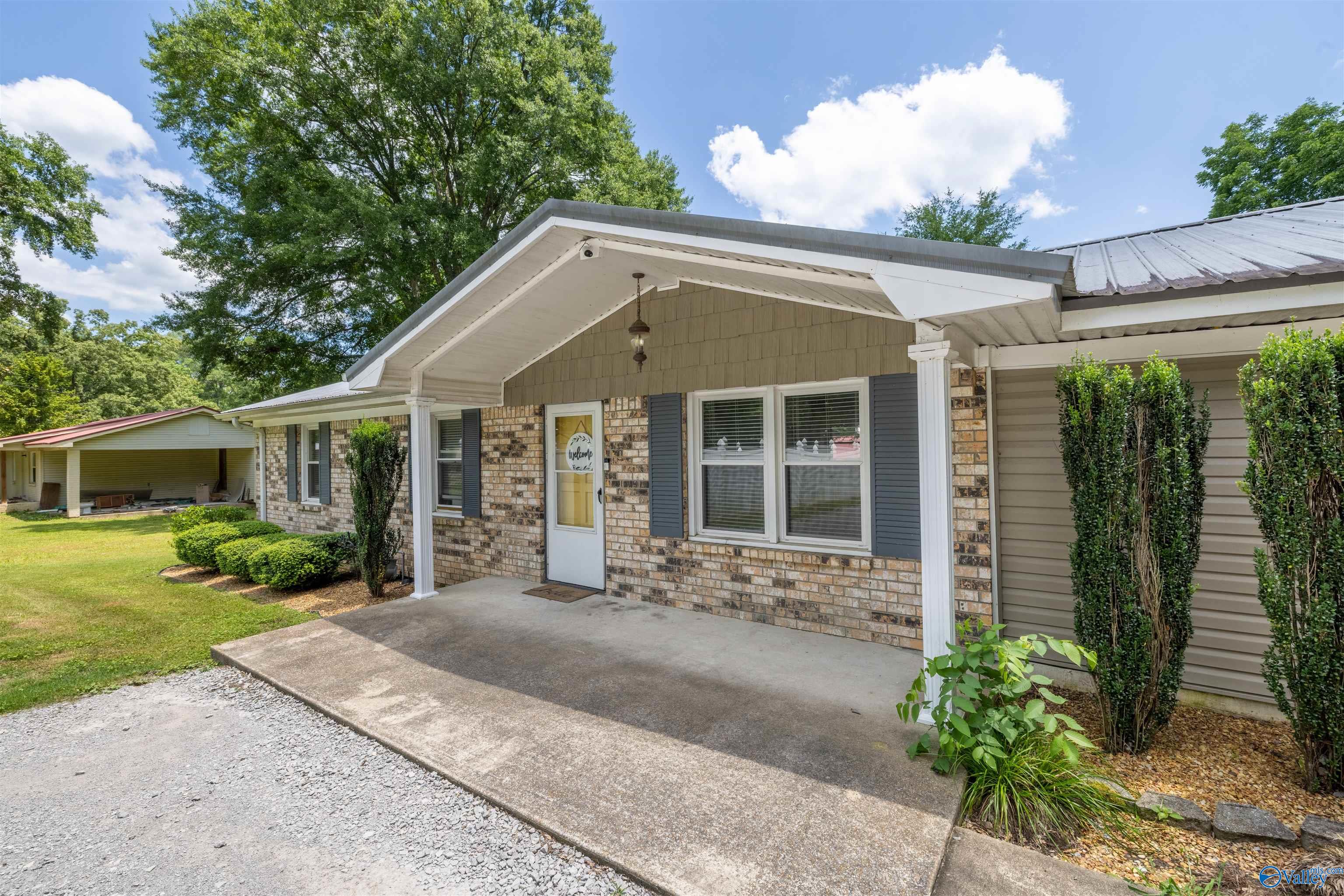 350 Lakeview Drive