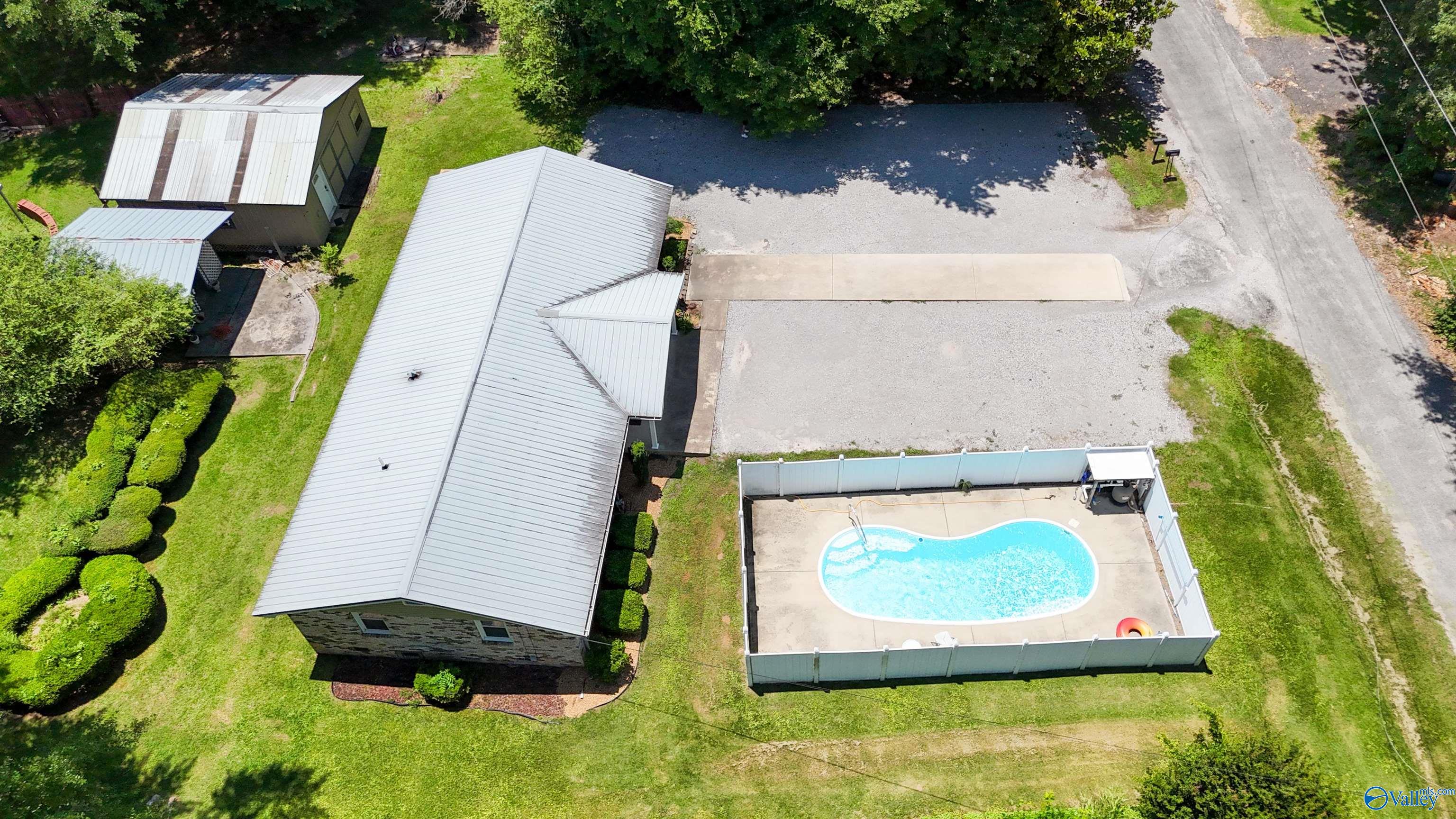 350 Lakeview Drive